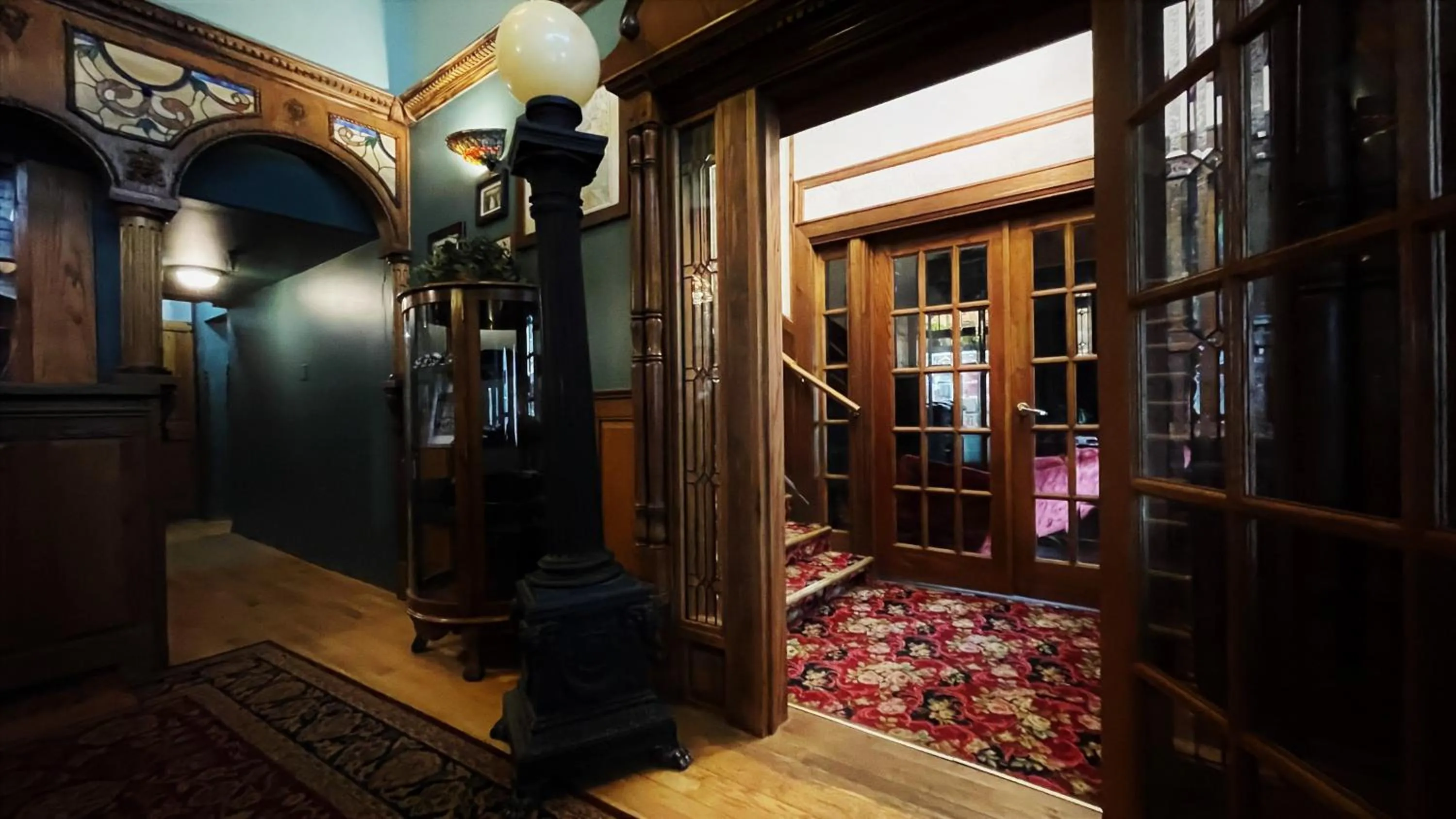 Facade/entrance in Alaskan Hotel and Bar