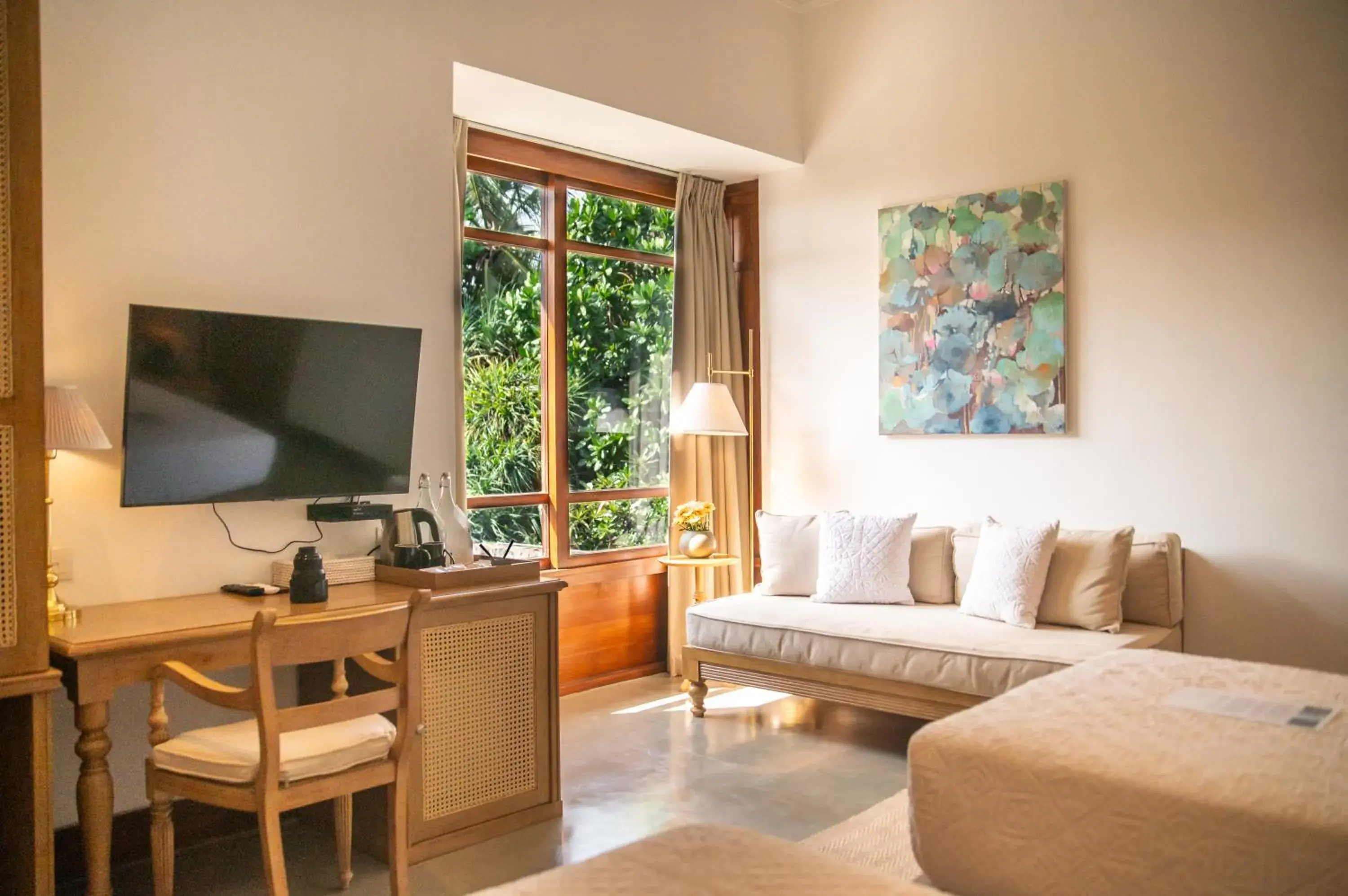 Deluxe Double Room in The Villa by Contemporary Ceylon Deluxe Double Room in The Villa by Contemporary Ceylon