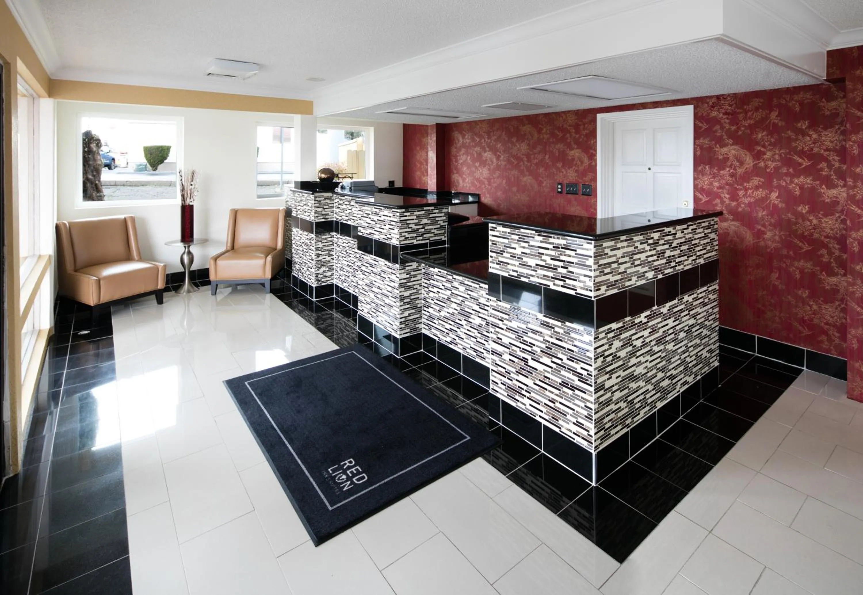 Property building, Lobby/Reception in Red Lion Inn & Suites Redding