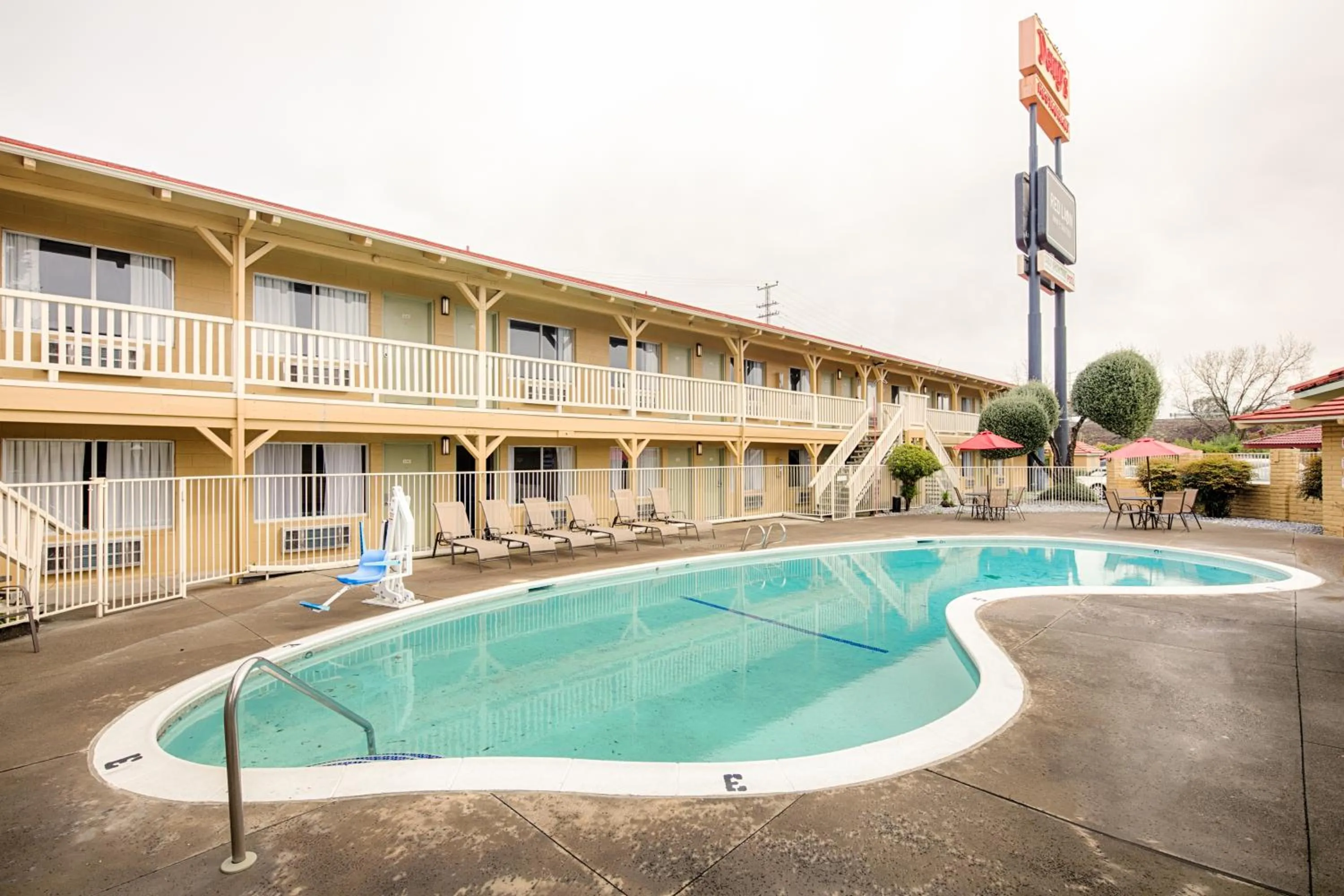 Activities, Swimming Pool in Red Lion Inn & Suites Redding