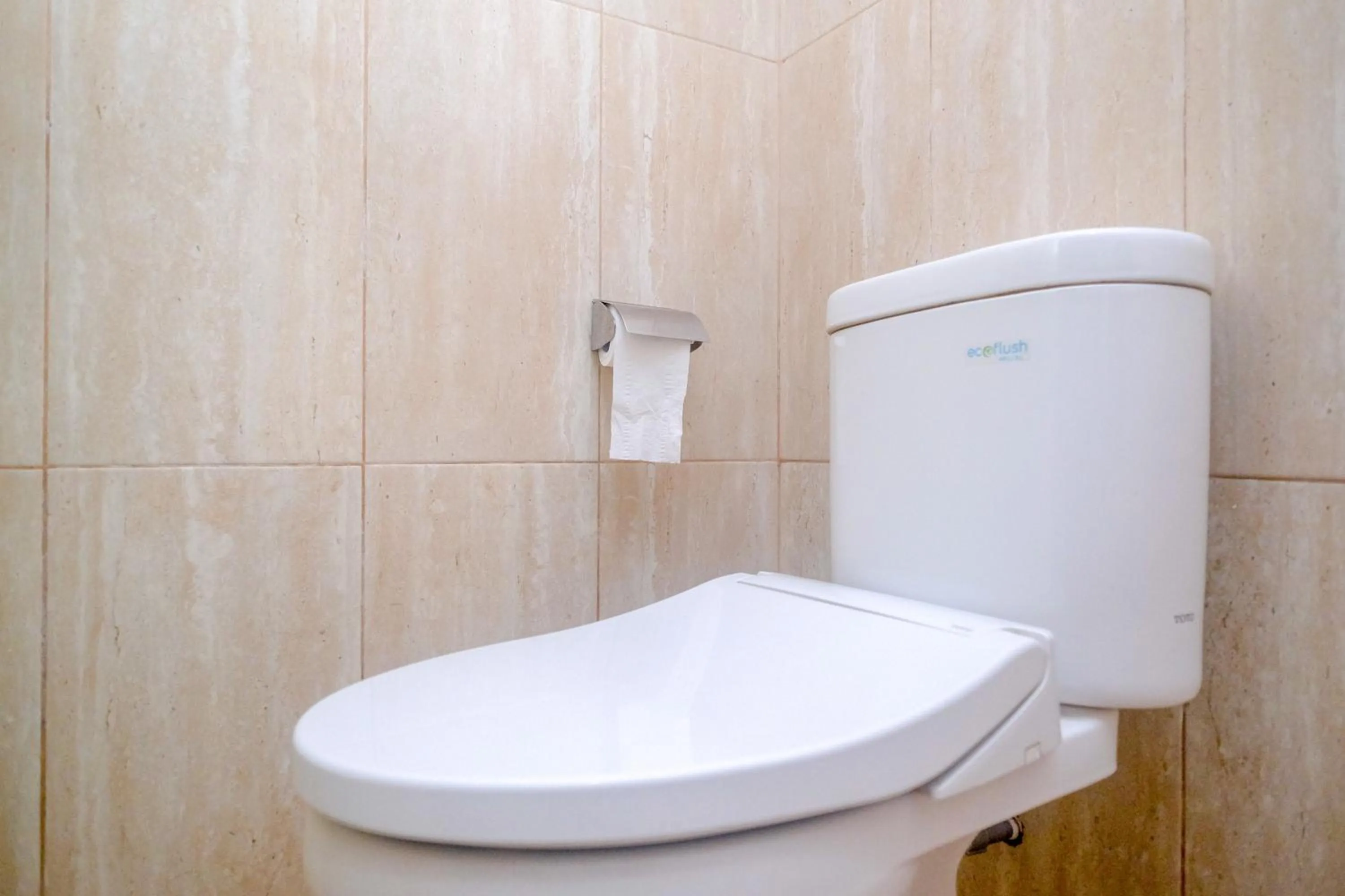 Bathroom in Sans Hotel Nagari Malioboro