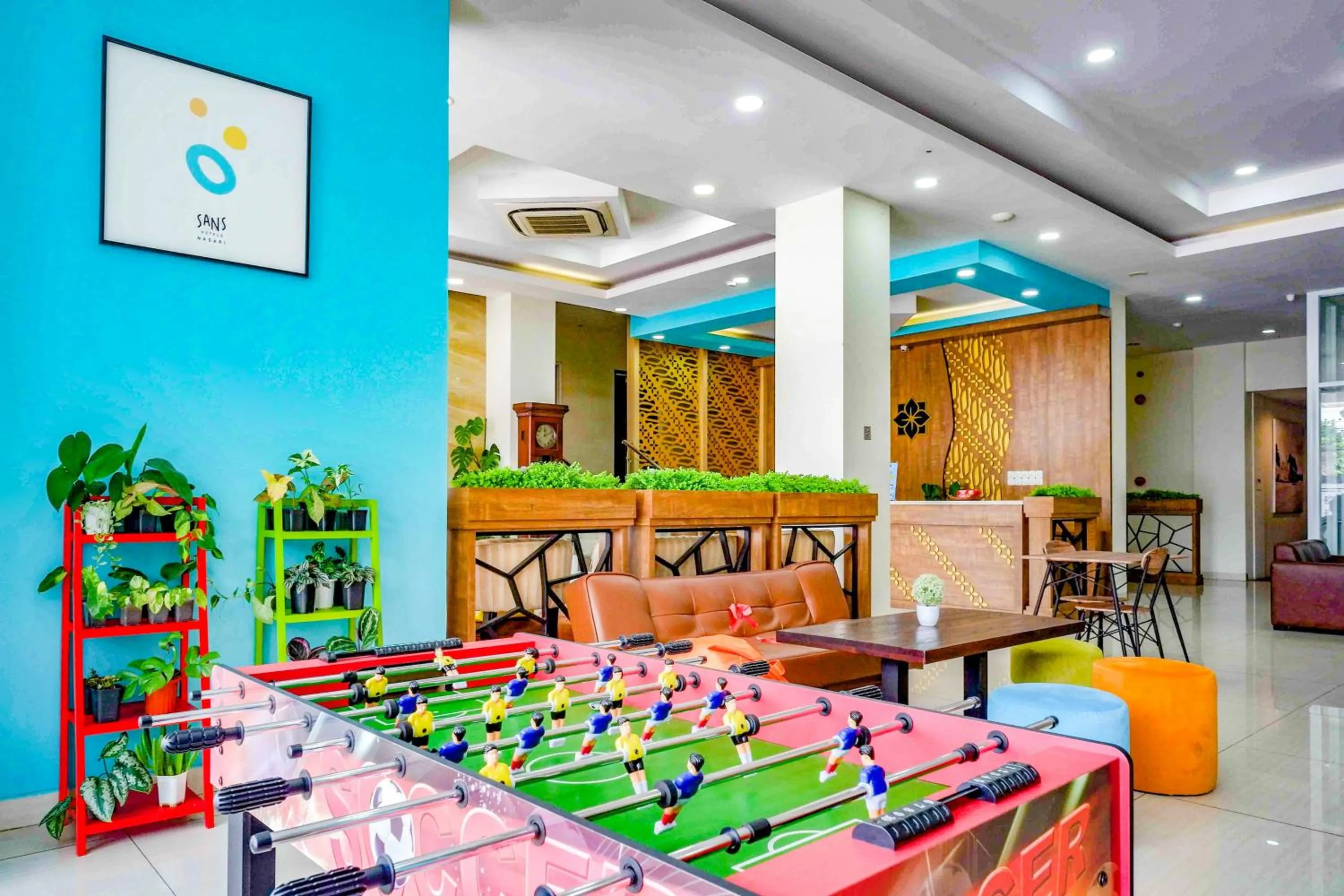 Lobby or reception in Sans Hotel Nagari Malioboro