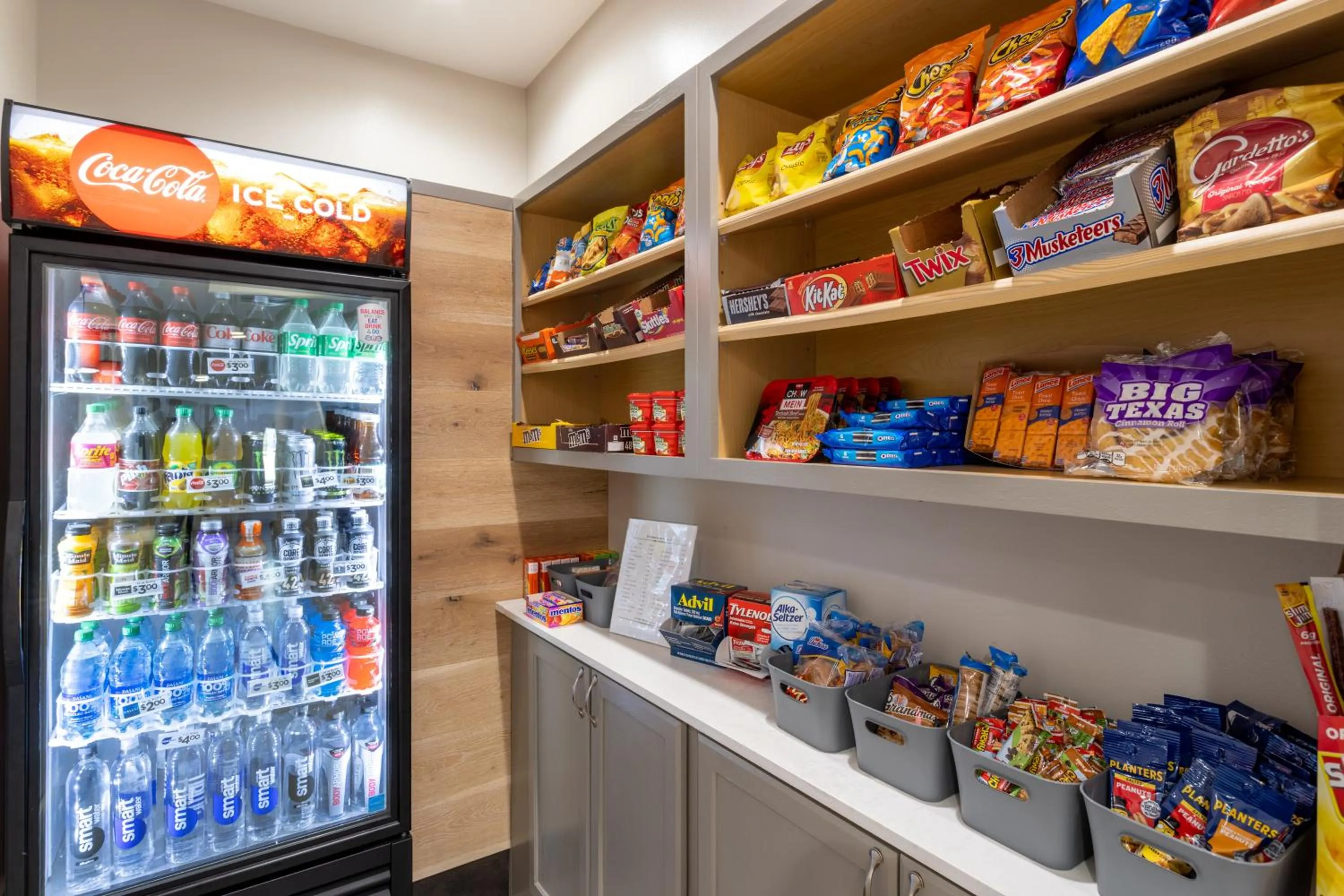 vending machine in Country Inn & Suites by Radisson, Valdosta, GA