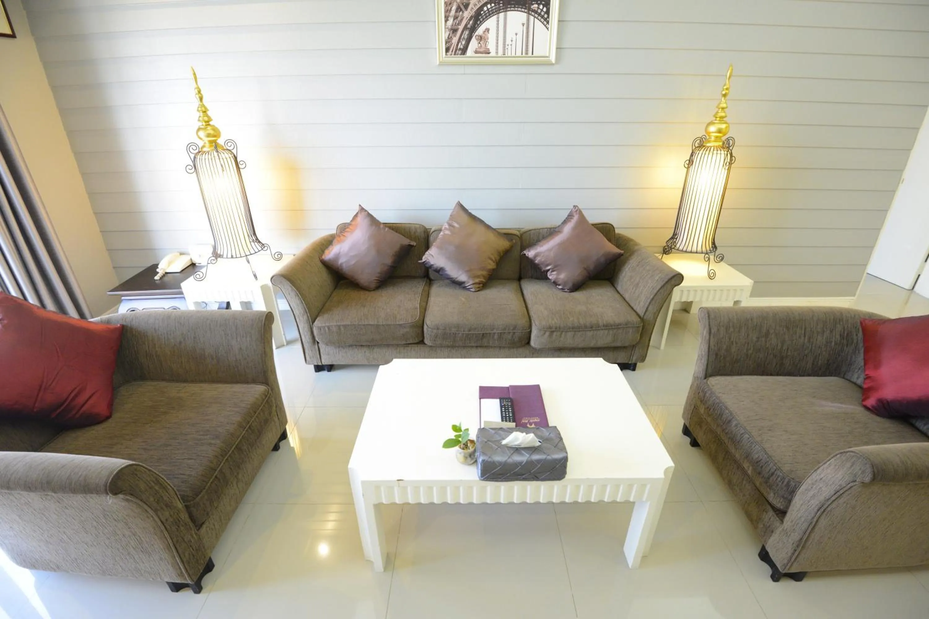 Living room in Napalai Hotel