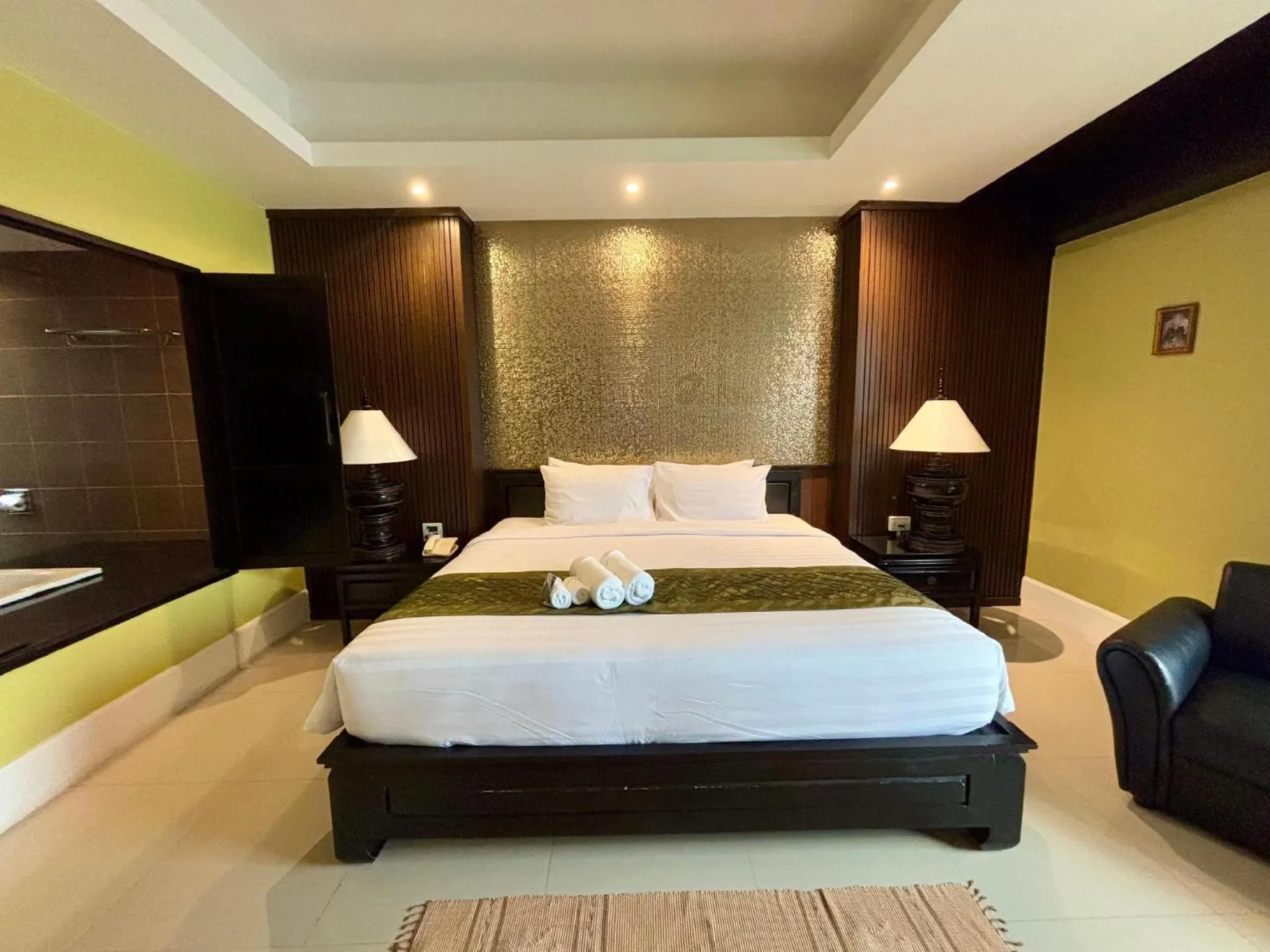 Bed in Napalai Hotel