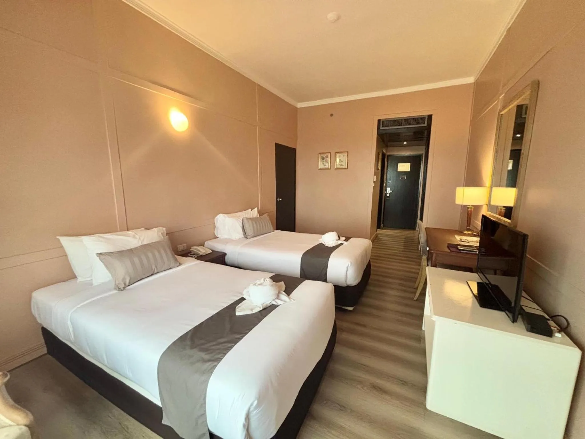 Bedroom, Bed in Napalai Hotel