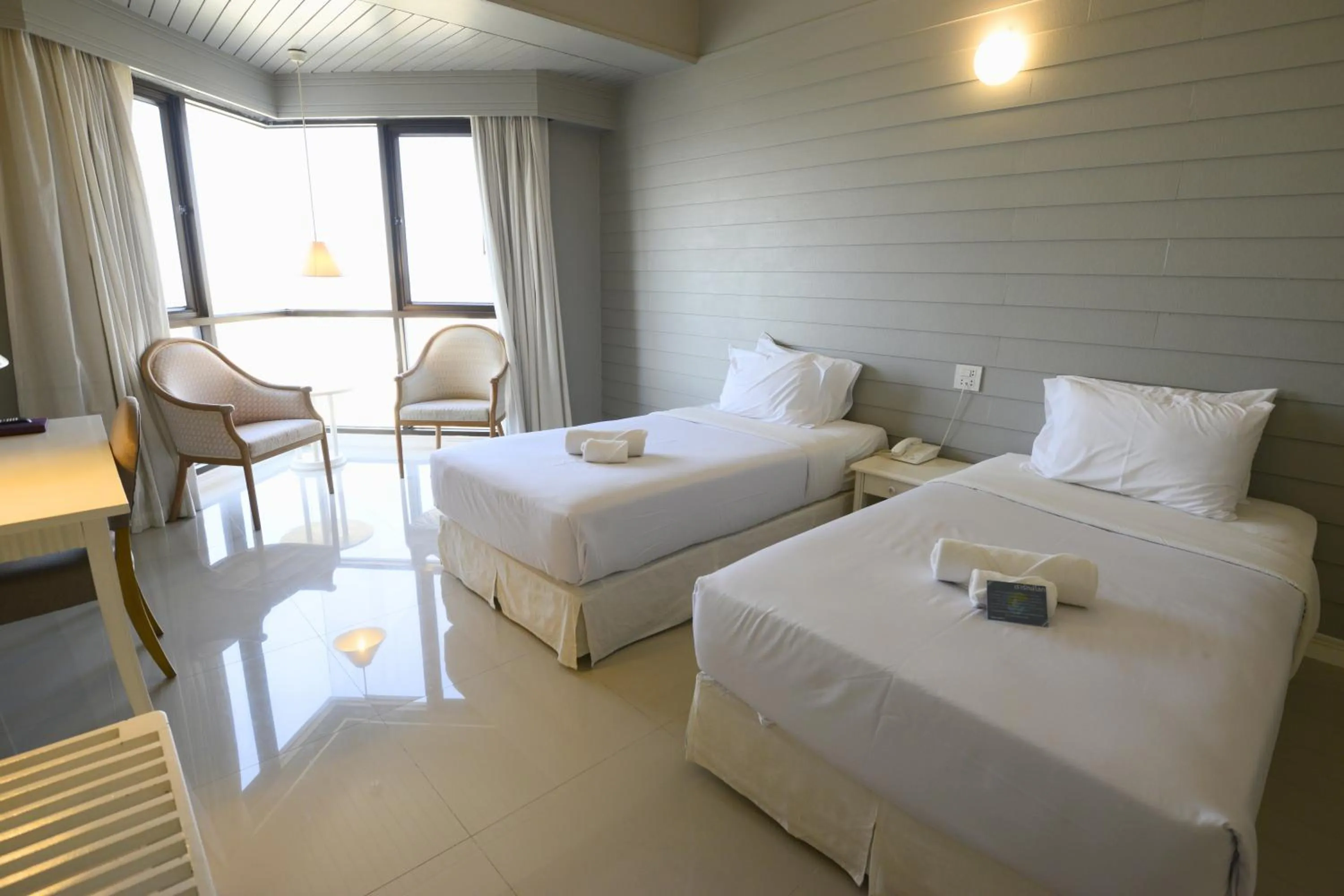 Bedroom, Bed in Napalai Hotel