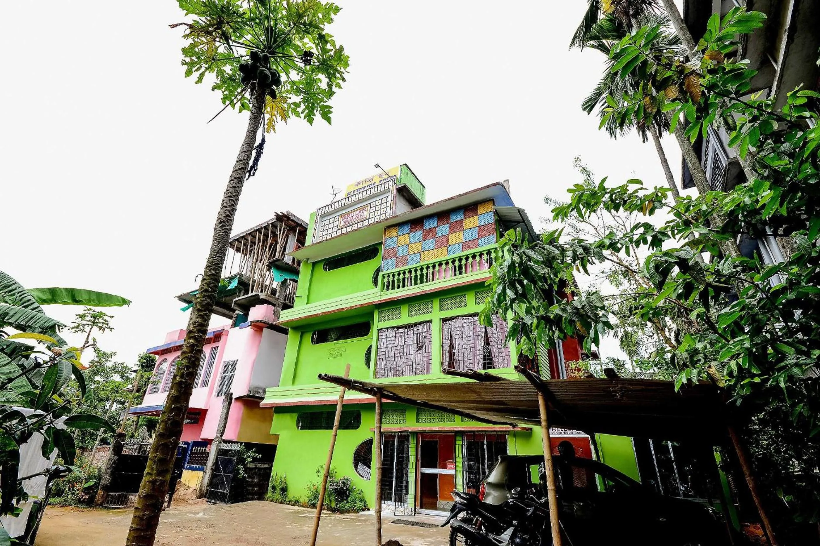 Facade/entrance in Hotel O Kirtti Inn