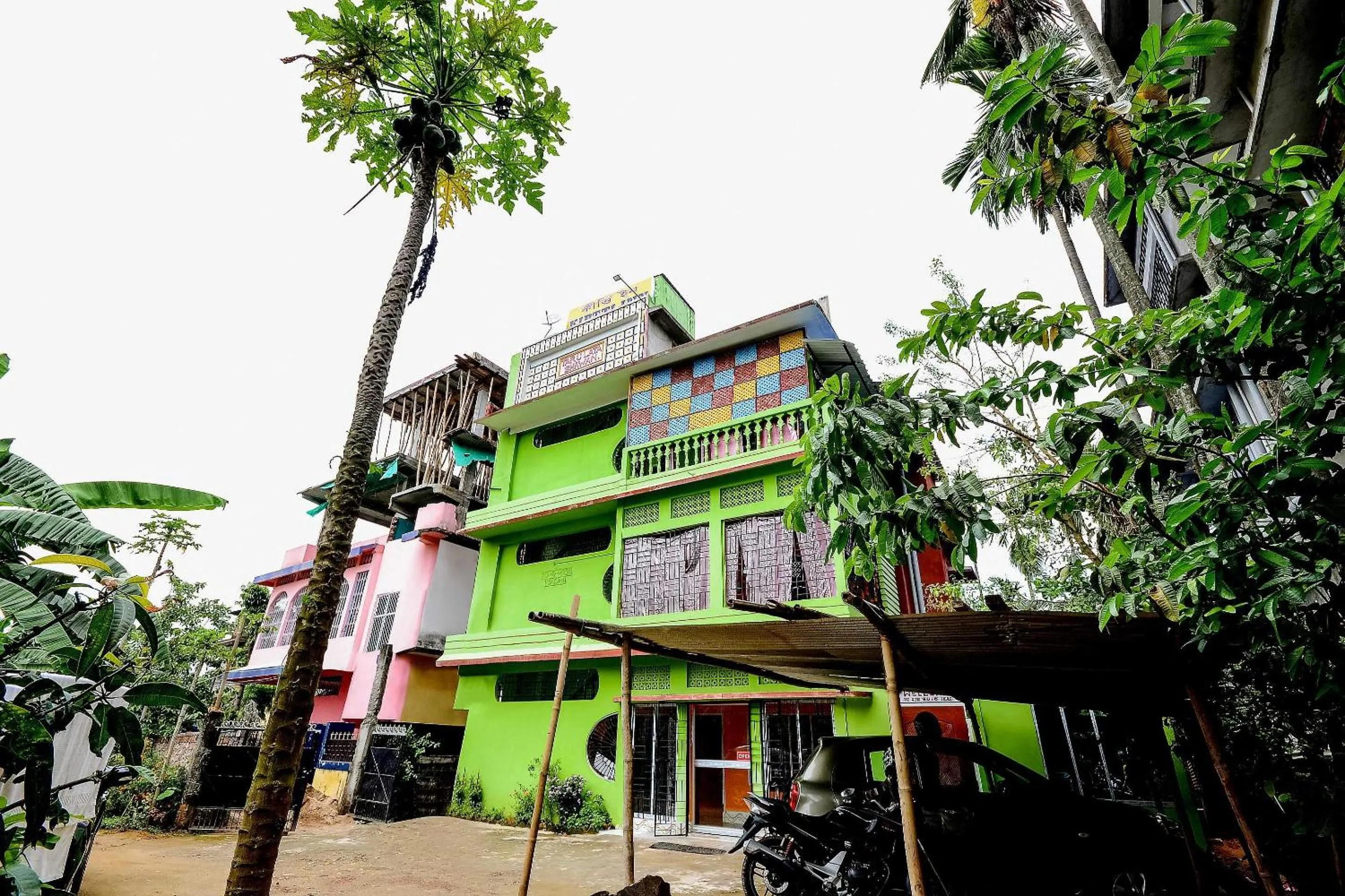 Facade/entrance in Hotel O Kirtti Inn