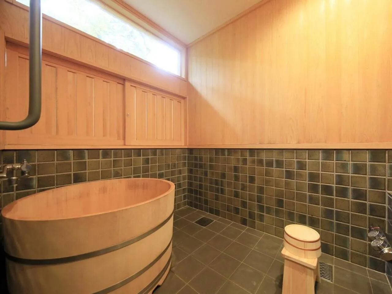 Photo of the whole room in Arai Ryokan