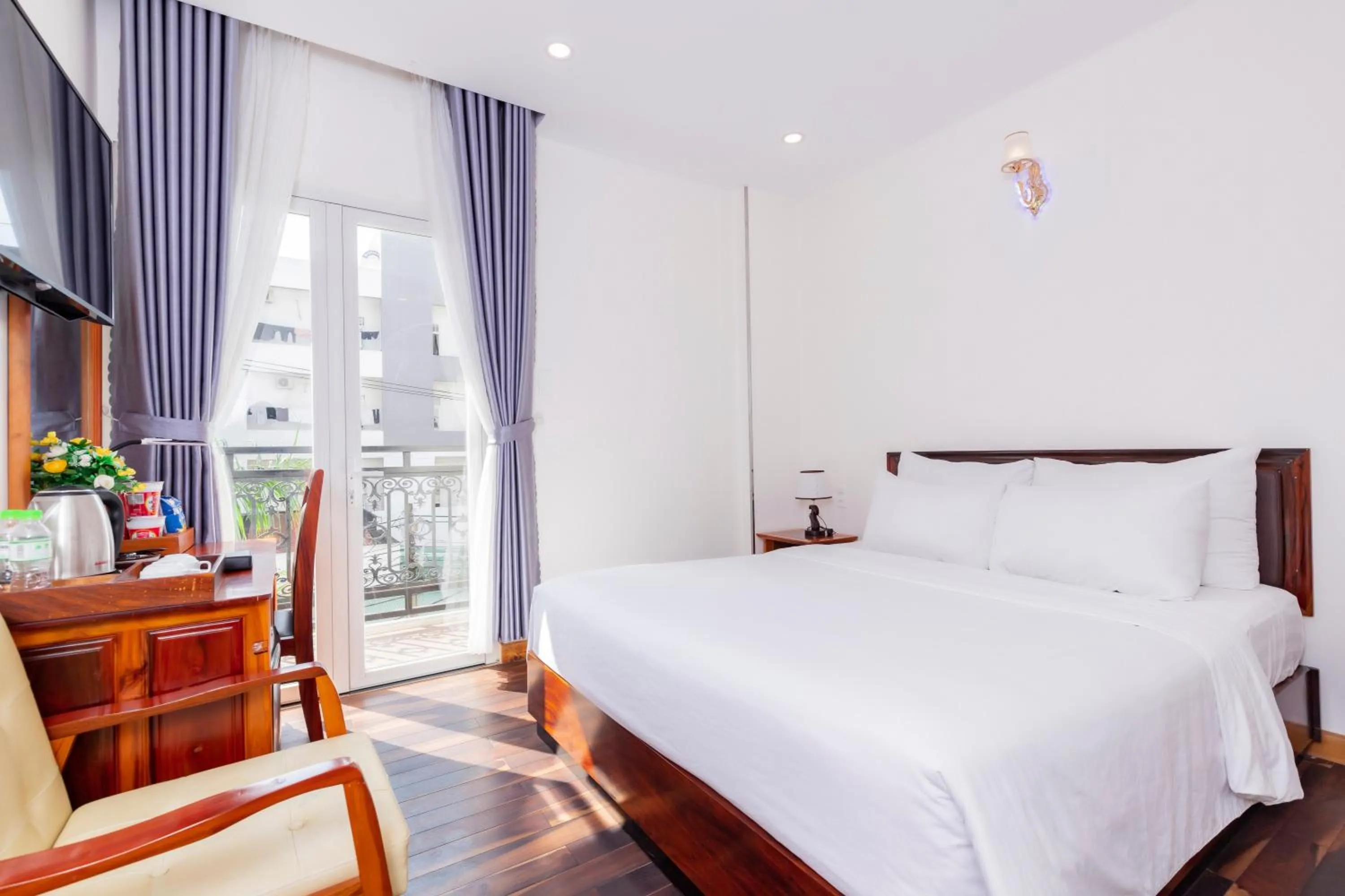 Photo of the whole room, Bed in Hapyson