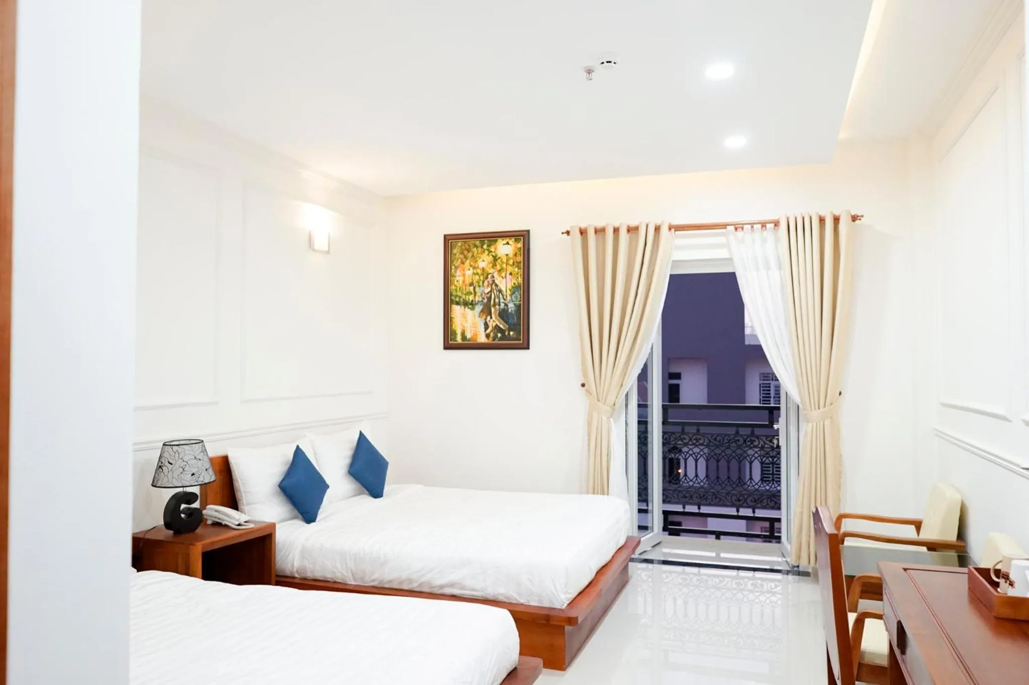 Photo of the whole room, Bed in Hapyson