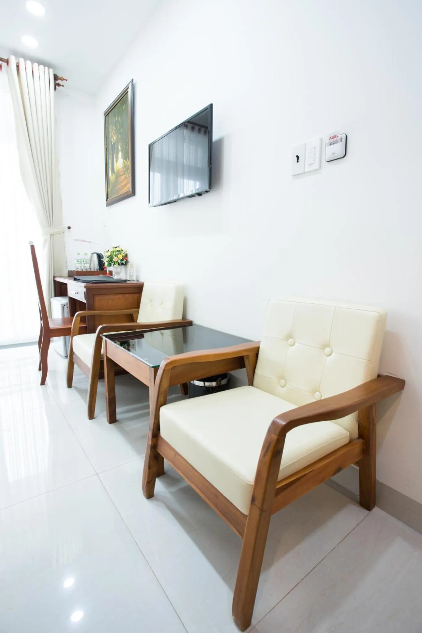 Seating area in Hapyson