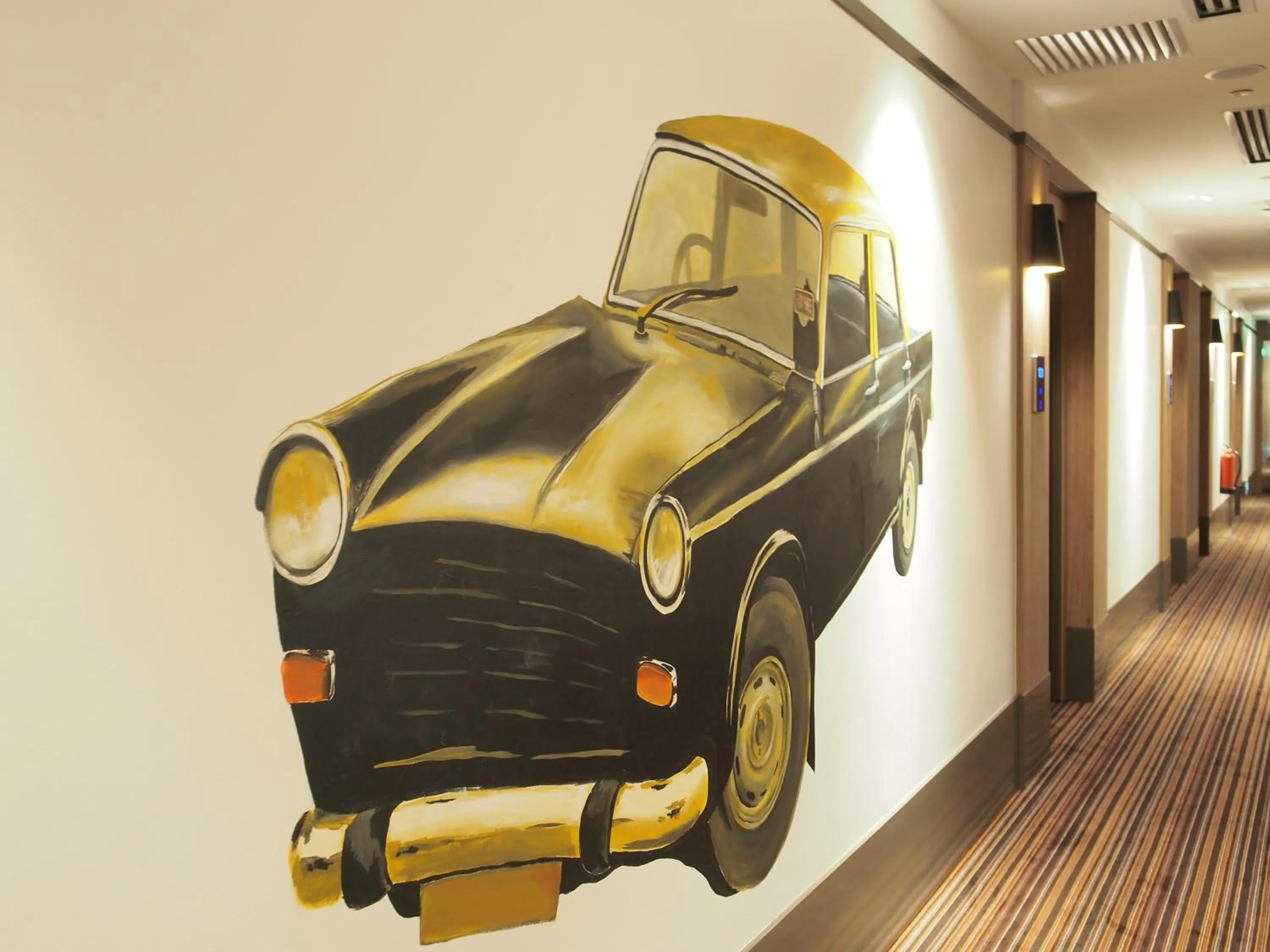 Property building in Aqueen Heritage Hotel Little India