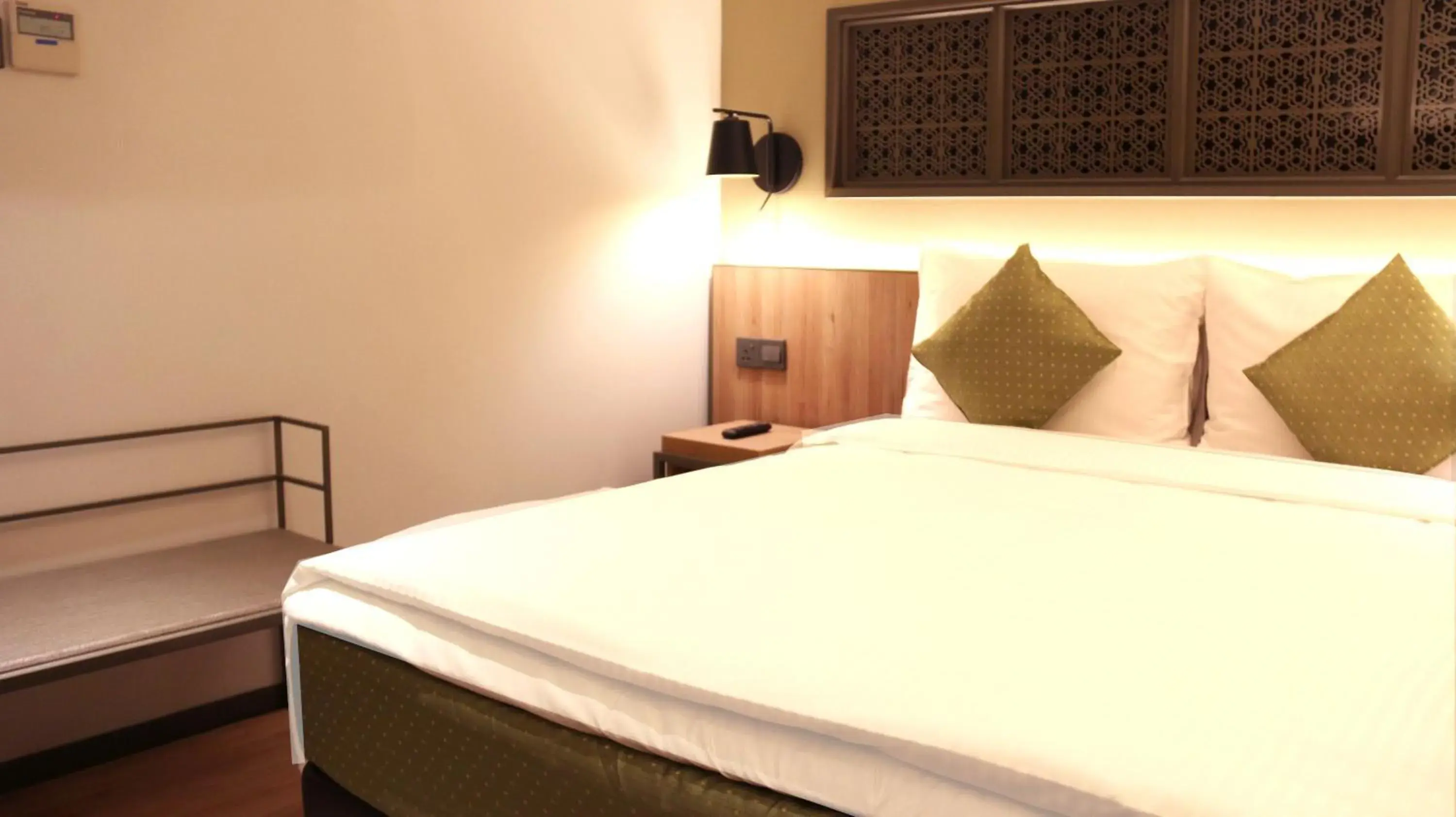 Photo of the whole room in Aqueen Heritage Hotel Little India Photo of the whole room in Aqueen Heritage Hotel Little India