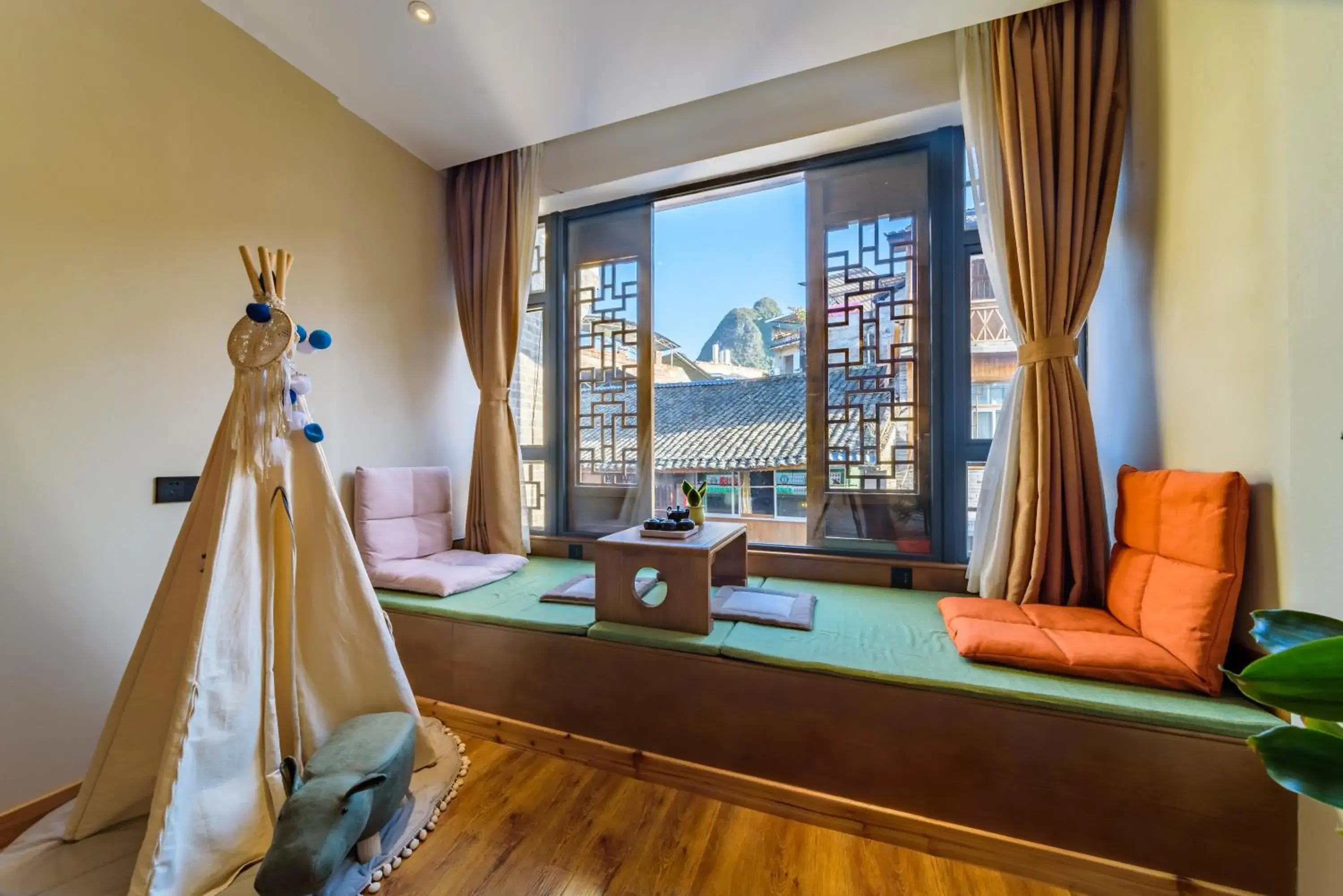 Deluxe Queen Room with Two Queen Beds in Hotel Del Moon Deluxe Queen Room with Two Queen Beds in Hotel Del Moon