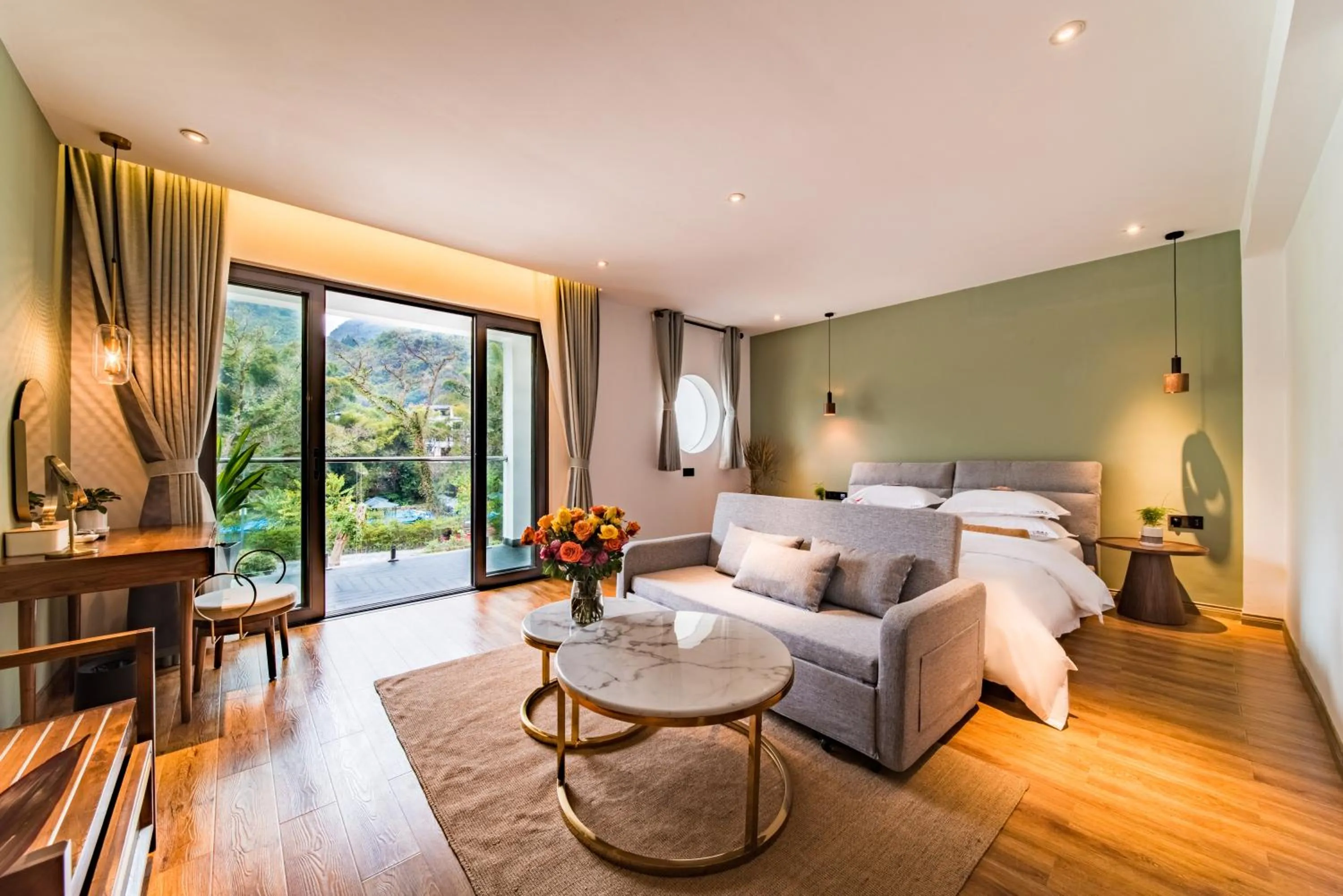 Double Room with Balcony in Hotel Del Moon
