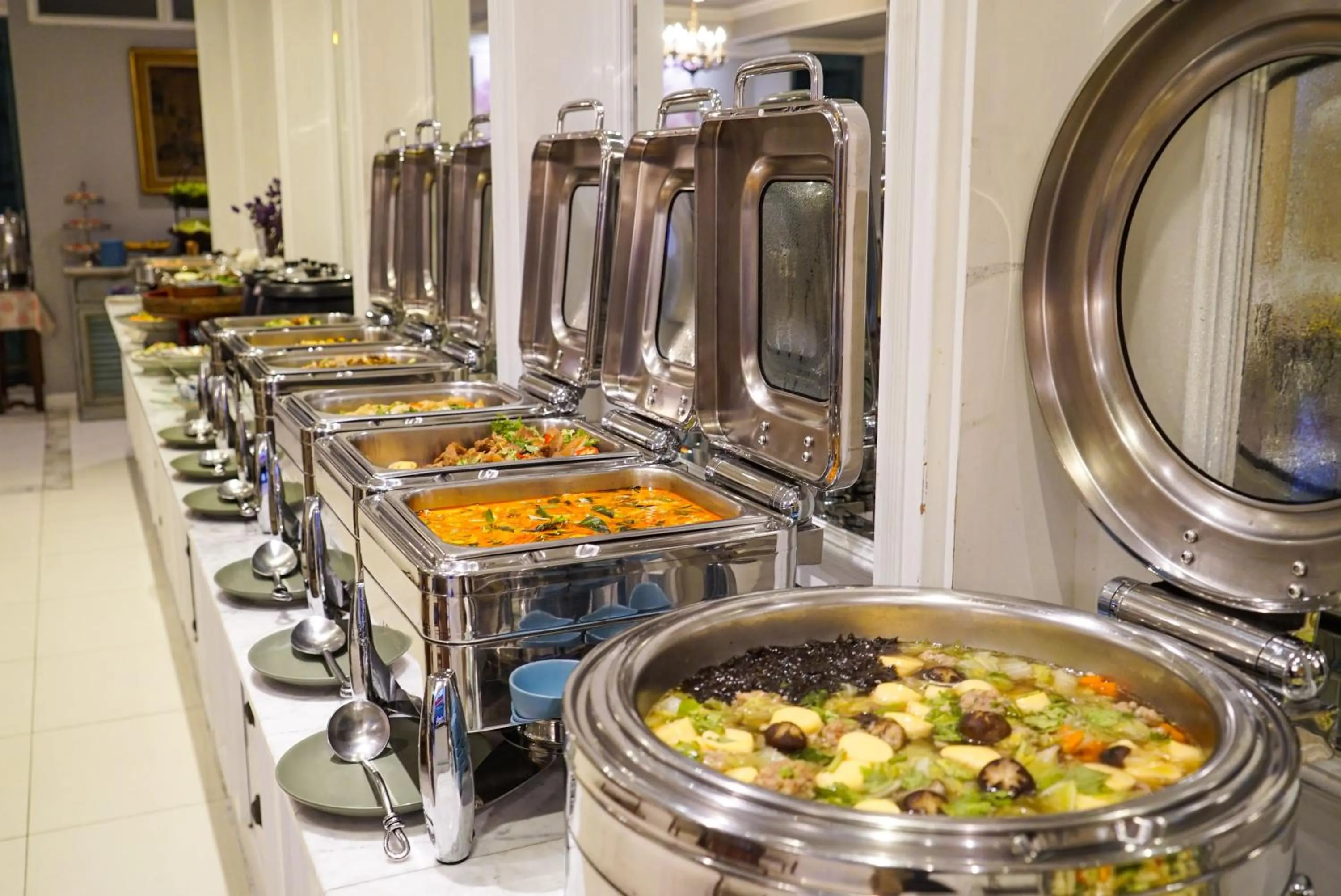 Restaurant/places to eat in At Pingnakorn Nimman Hotel