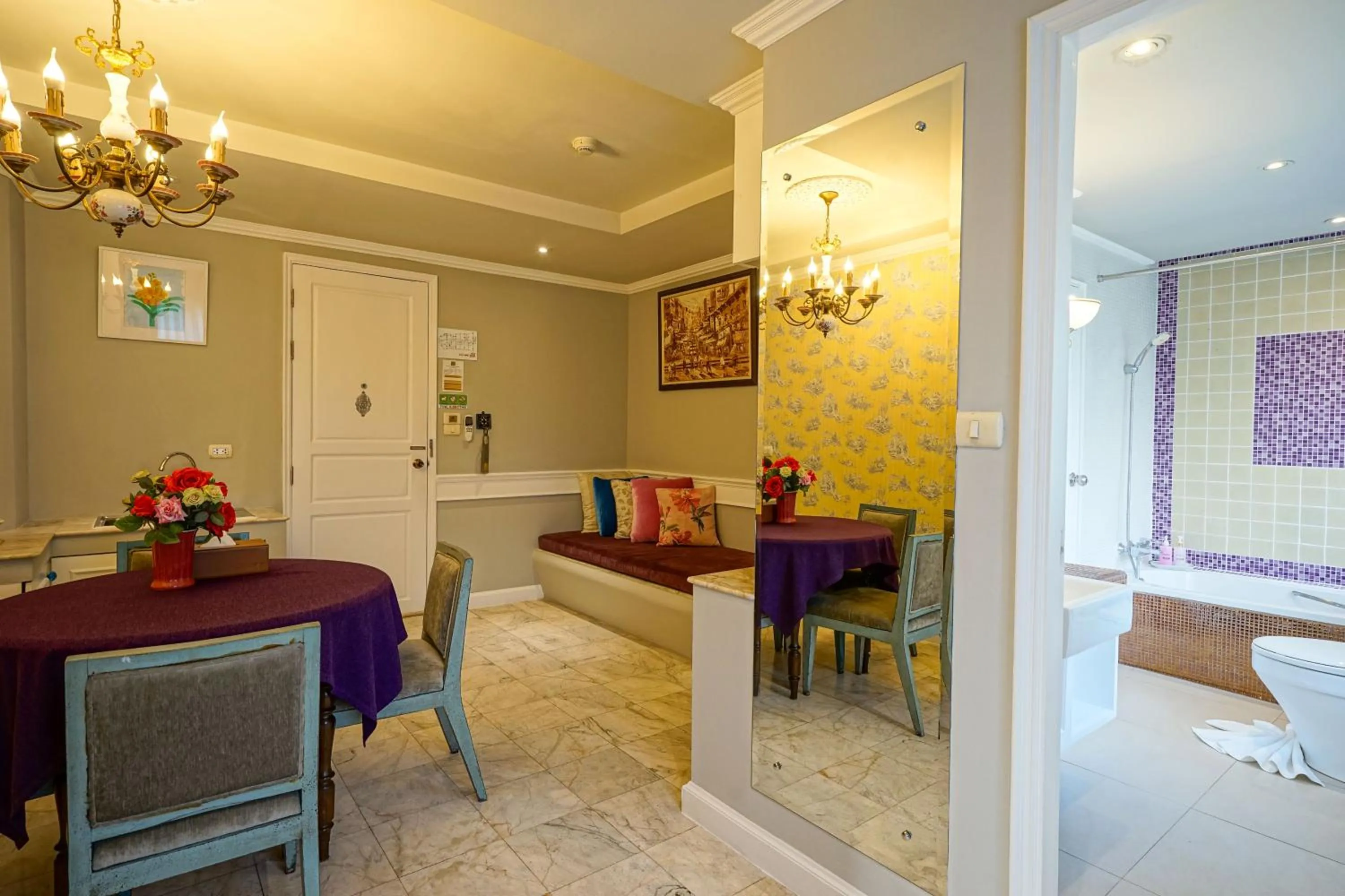 At Pingnakorn Nimman Hotel