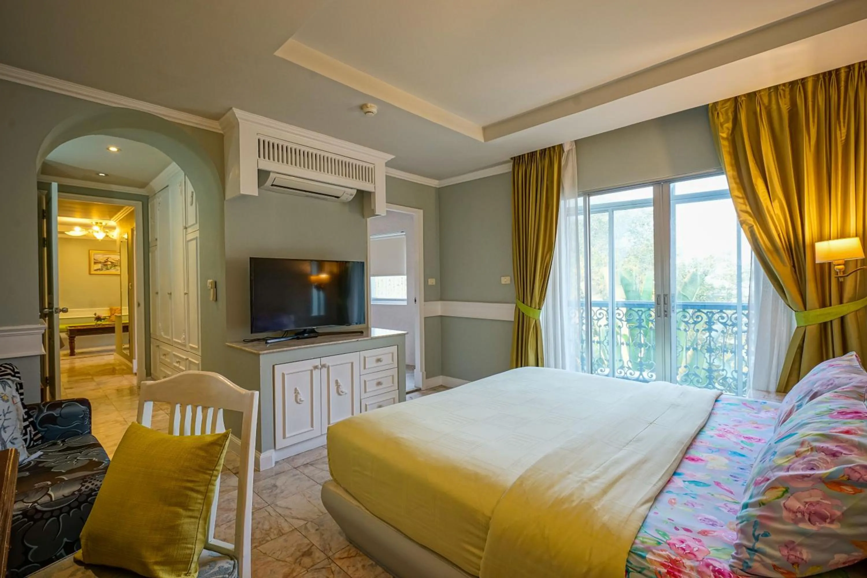 Bed in At Pingnakorn Nimman Hotel