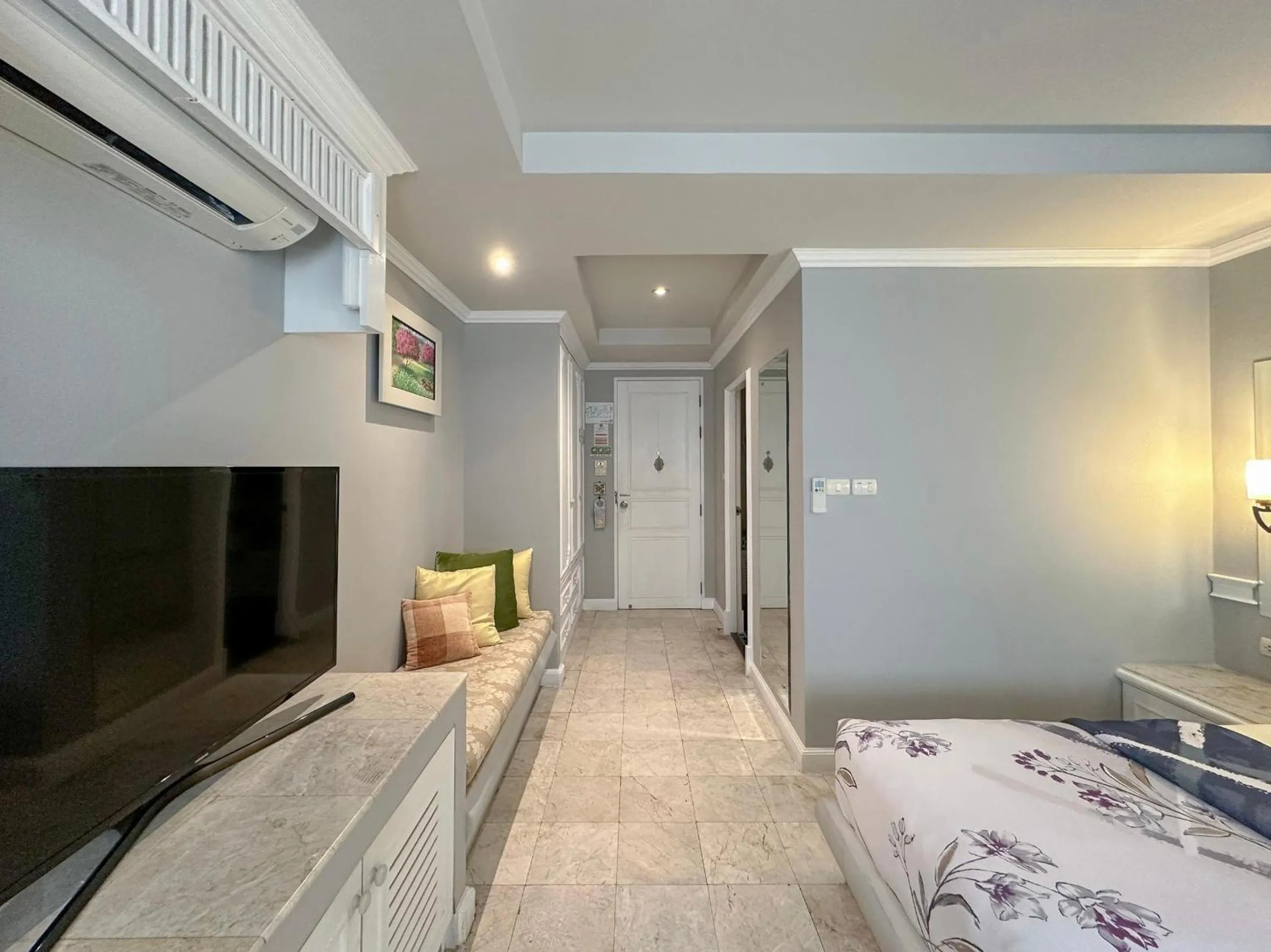 Photo of the whole room, Bed in At Pingnakorn Nimman Hotel