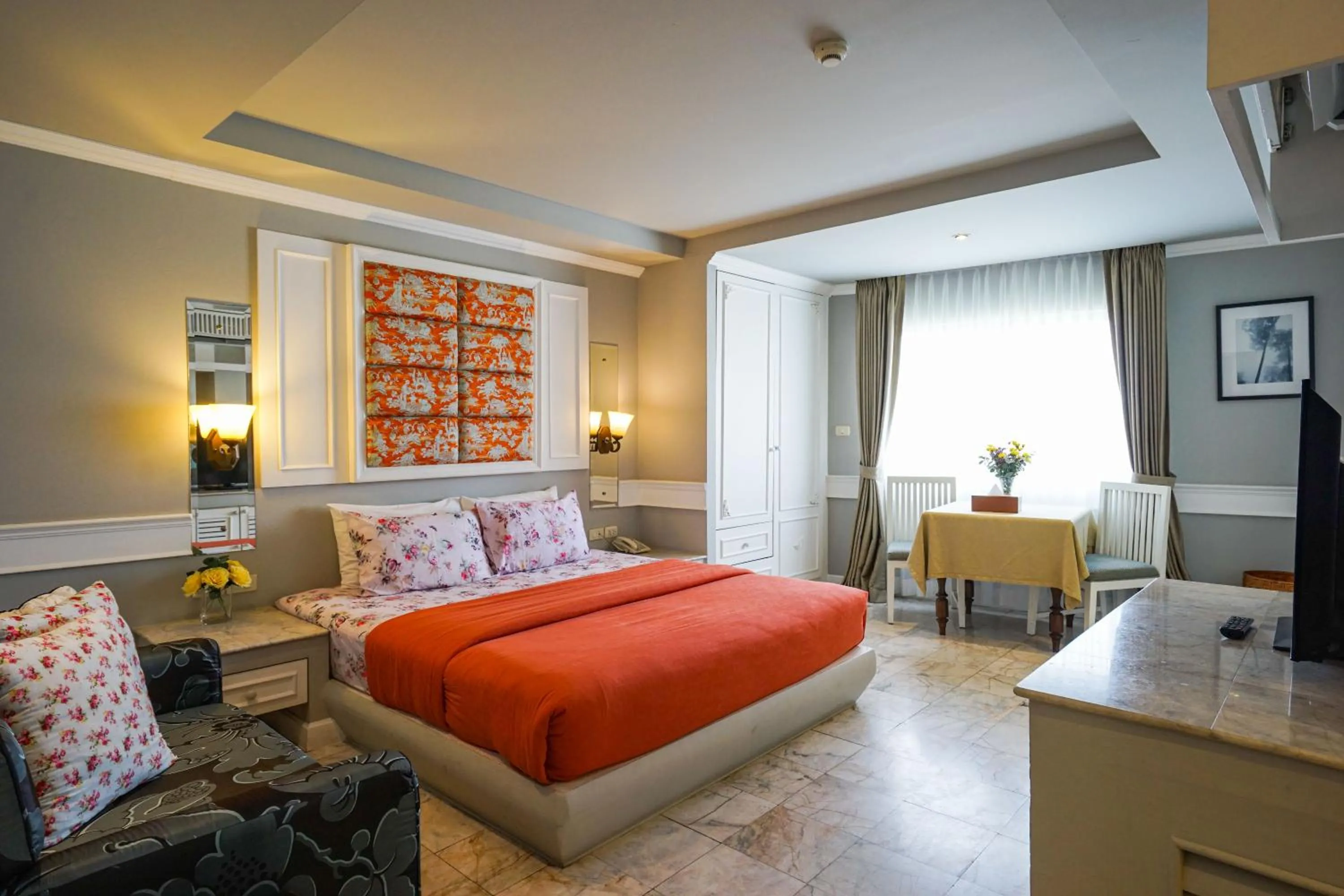 Bed in At Pingnakorn Nimman Hotel