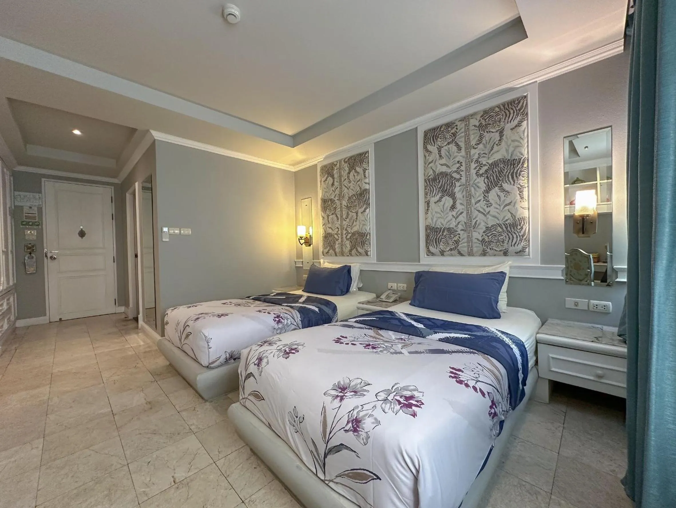 Photo of the whole room, Bed in At Pingnakorn Nimman Hotel