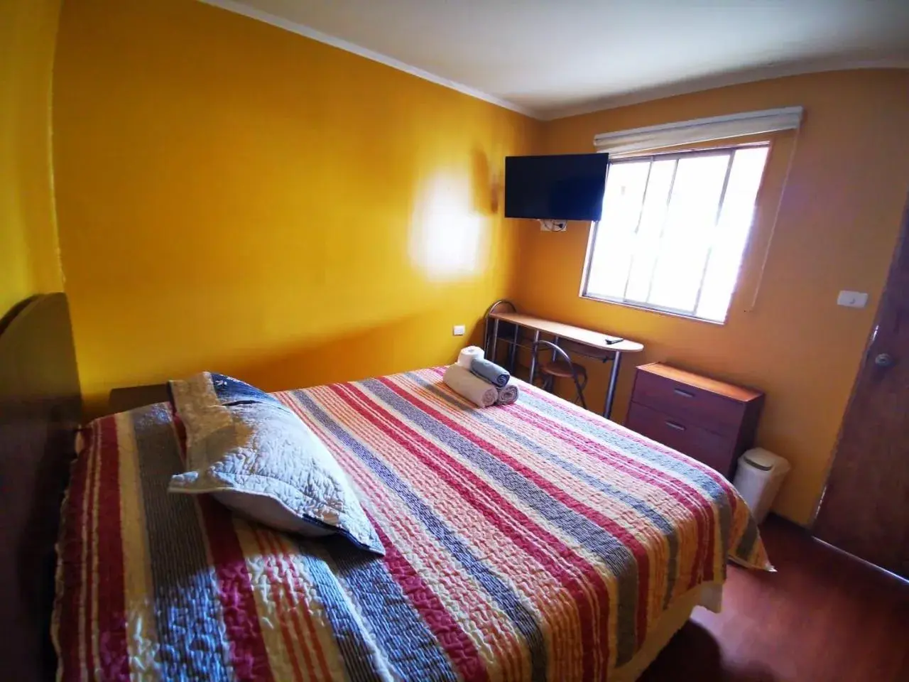 Double Room with Private External Bathroom - single occupancy in Hostal Luna del Mar 840-B Double Room with Private External Bathroom - single occupancy in Hostal Luna del Mar 840-B