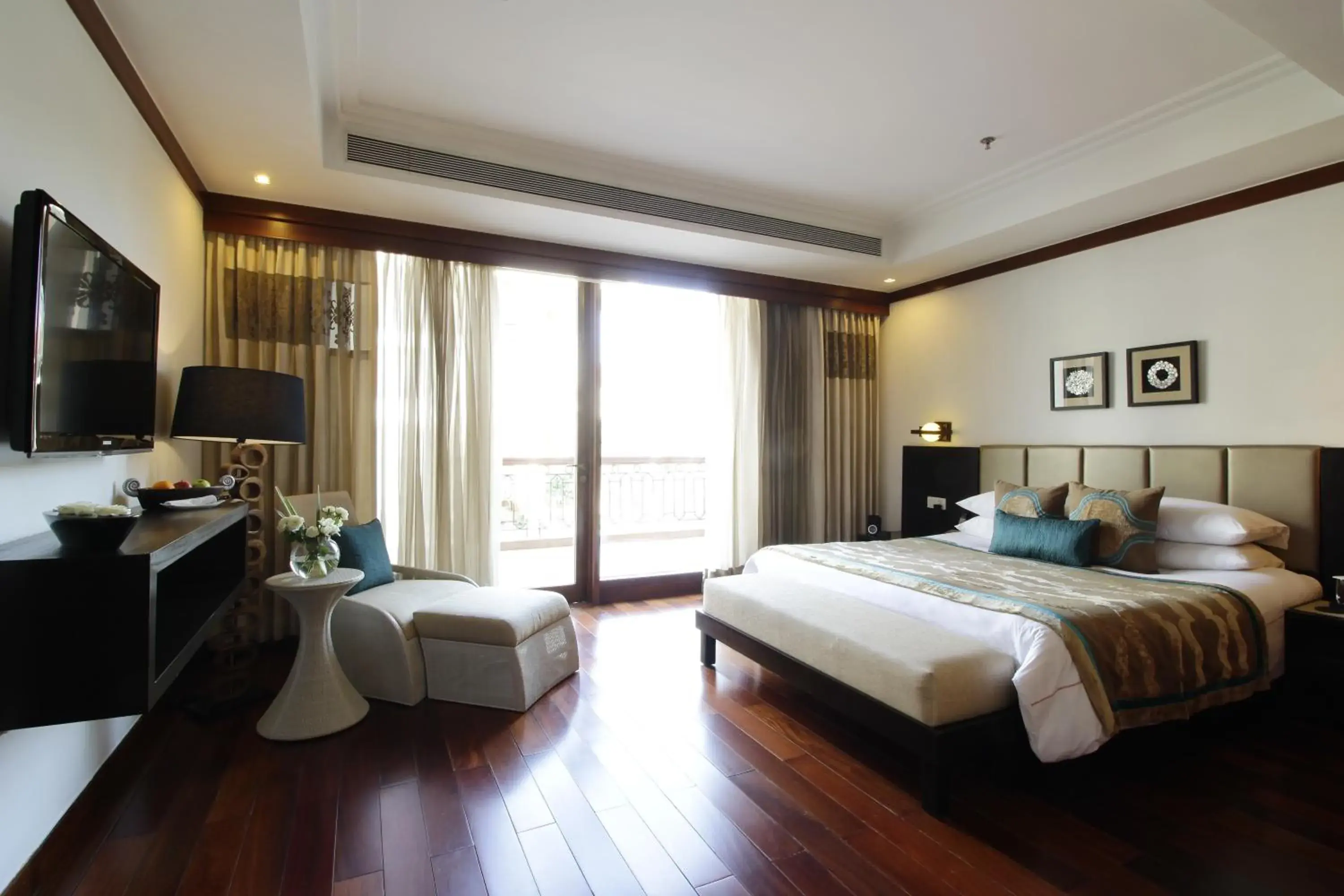 Bed in Jaypee Greens Golf and Spa Resort Bed in Jaypee Greens Golf and Spa Resort