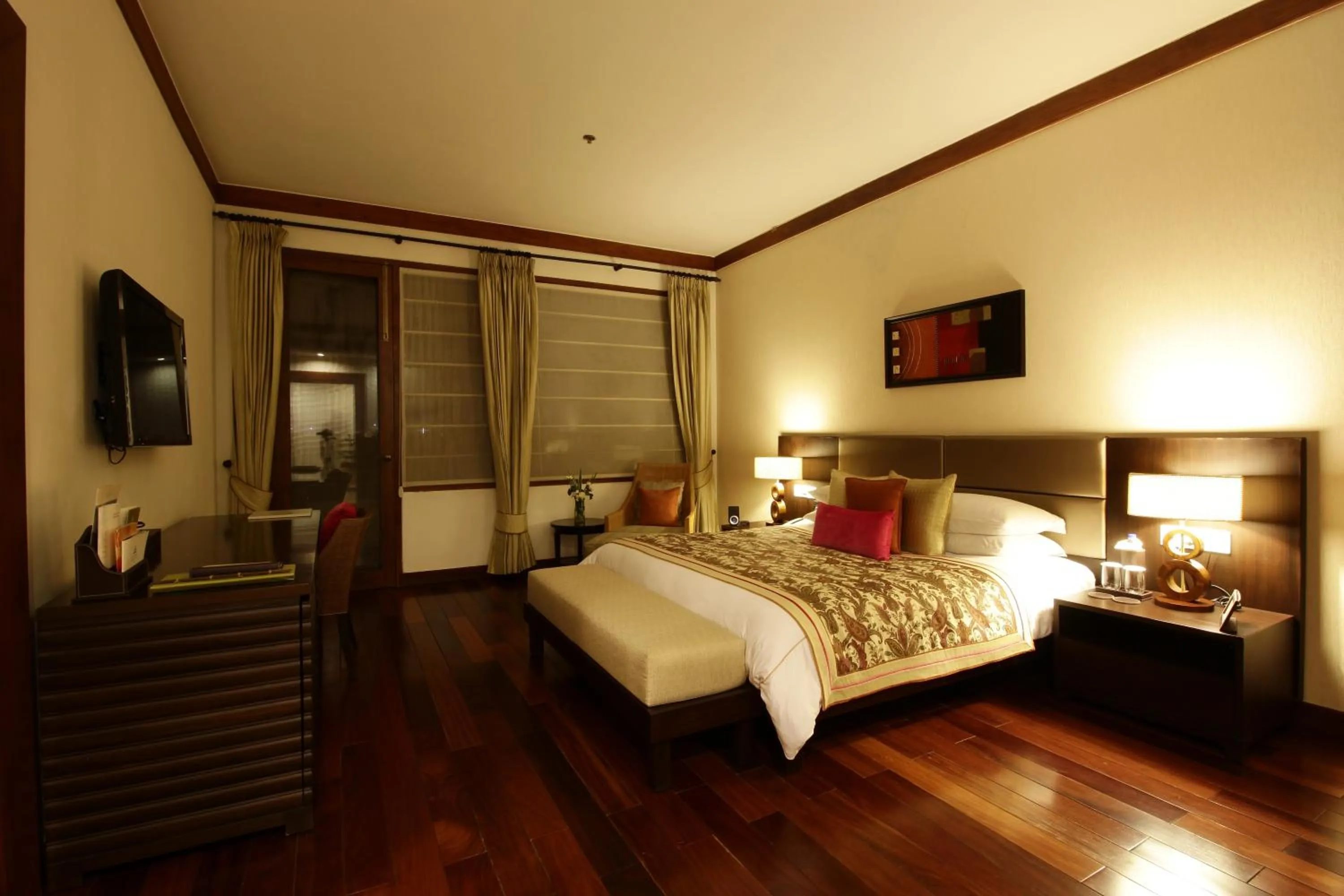 Bed in Jaypee Greens Golf and Spa Resort