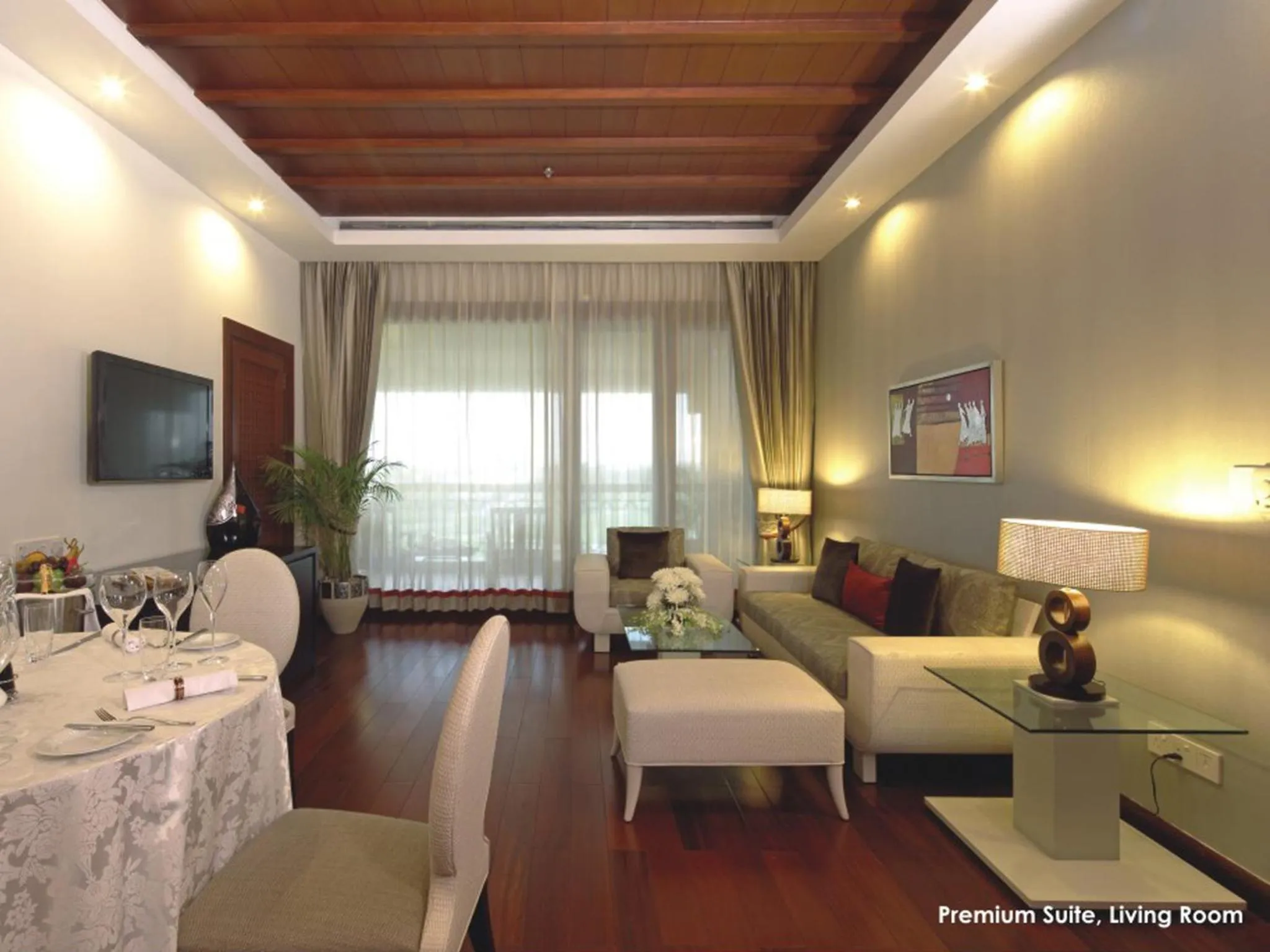 Living room in Jaypee Greens Golf and Spa Resort