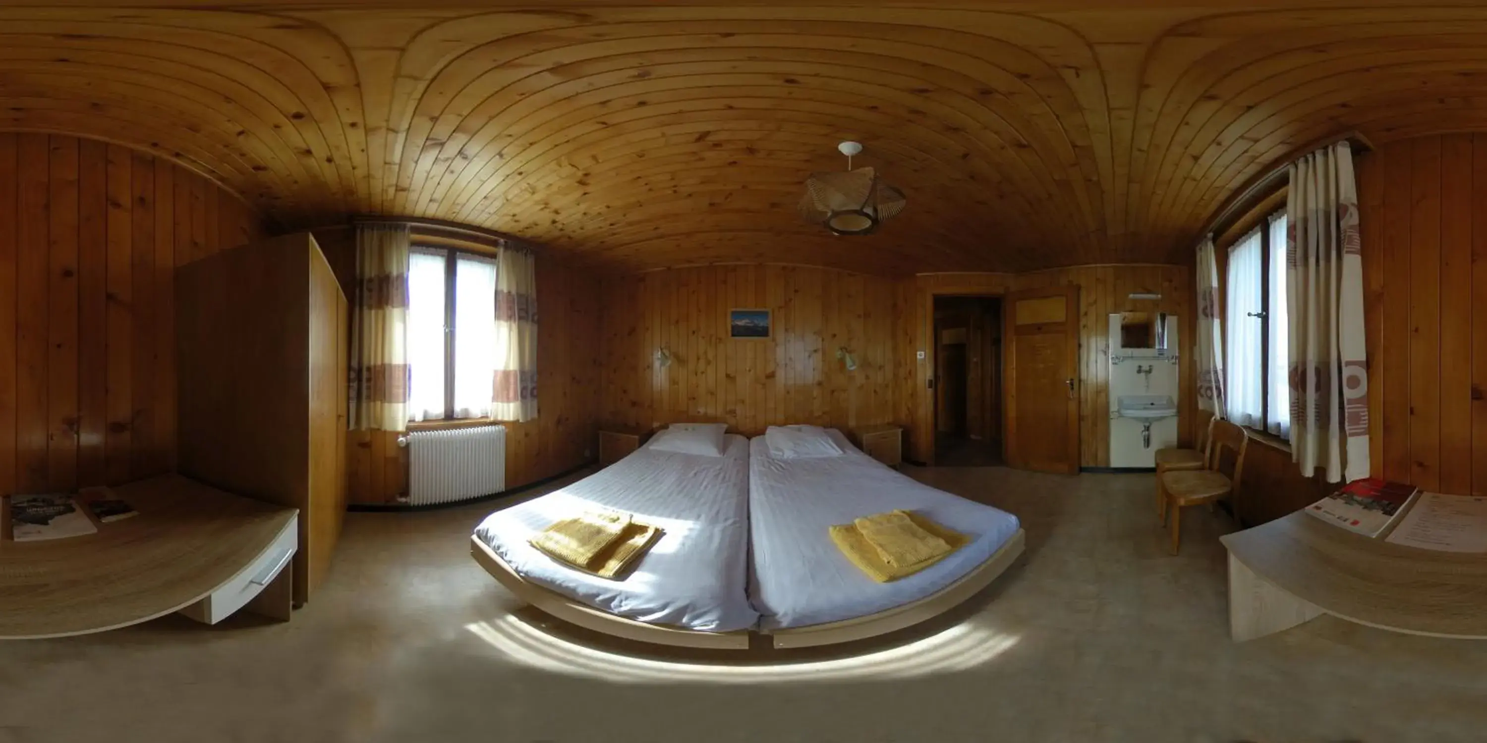 Double or Twin Room with Shared Bathroom in Hôtel de Torgon Double or Twin Room with Shared Bathroom in Hôtel de Torgon