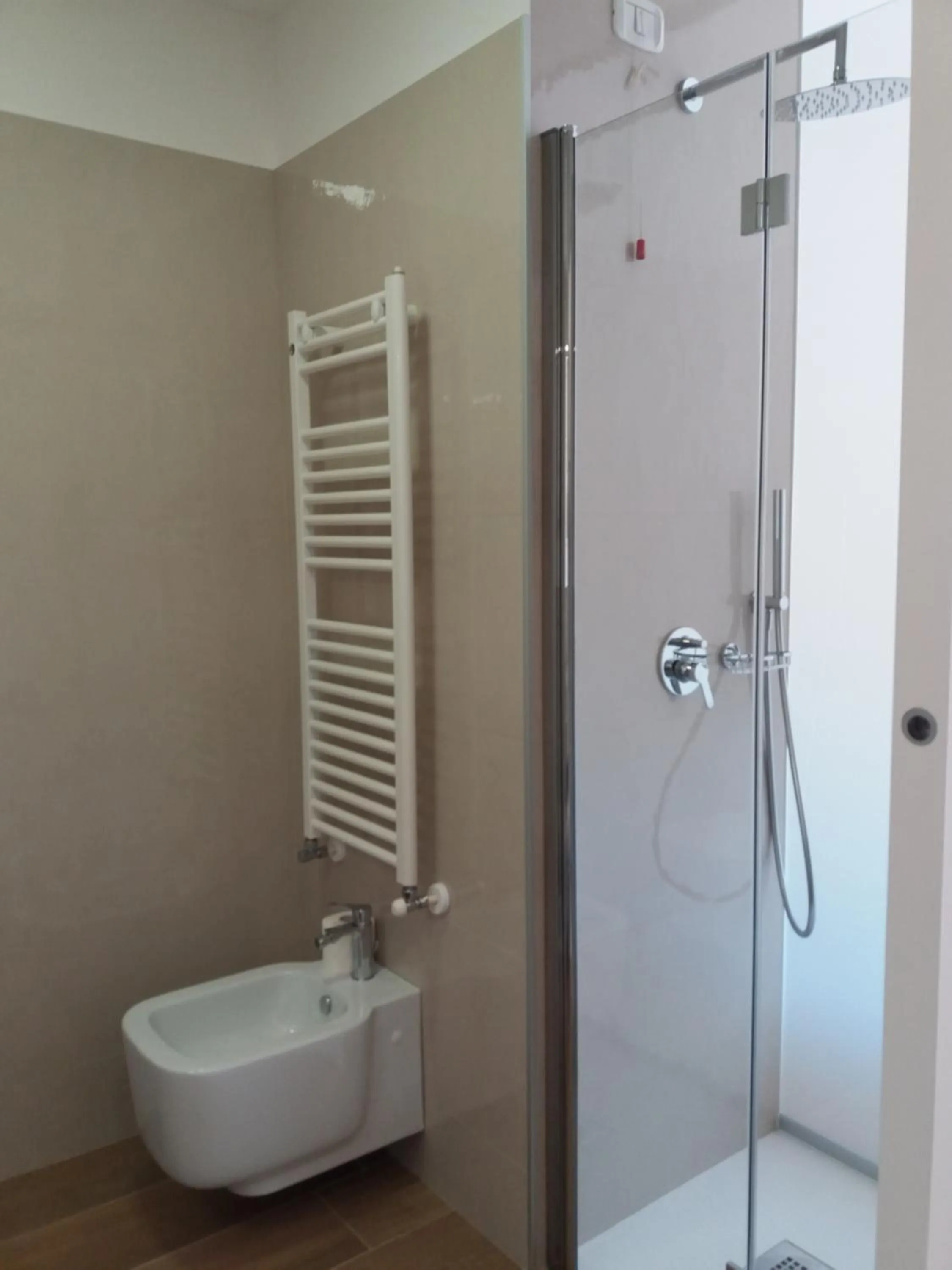 Shower in Hotel Sole Holiday