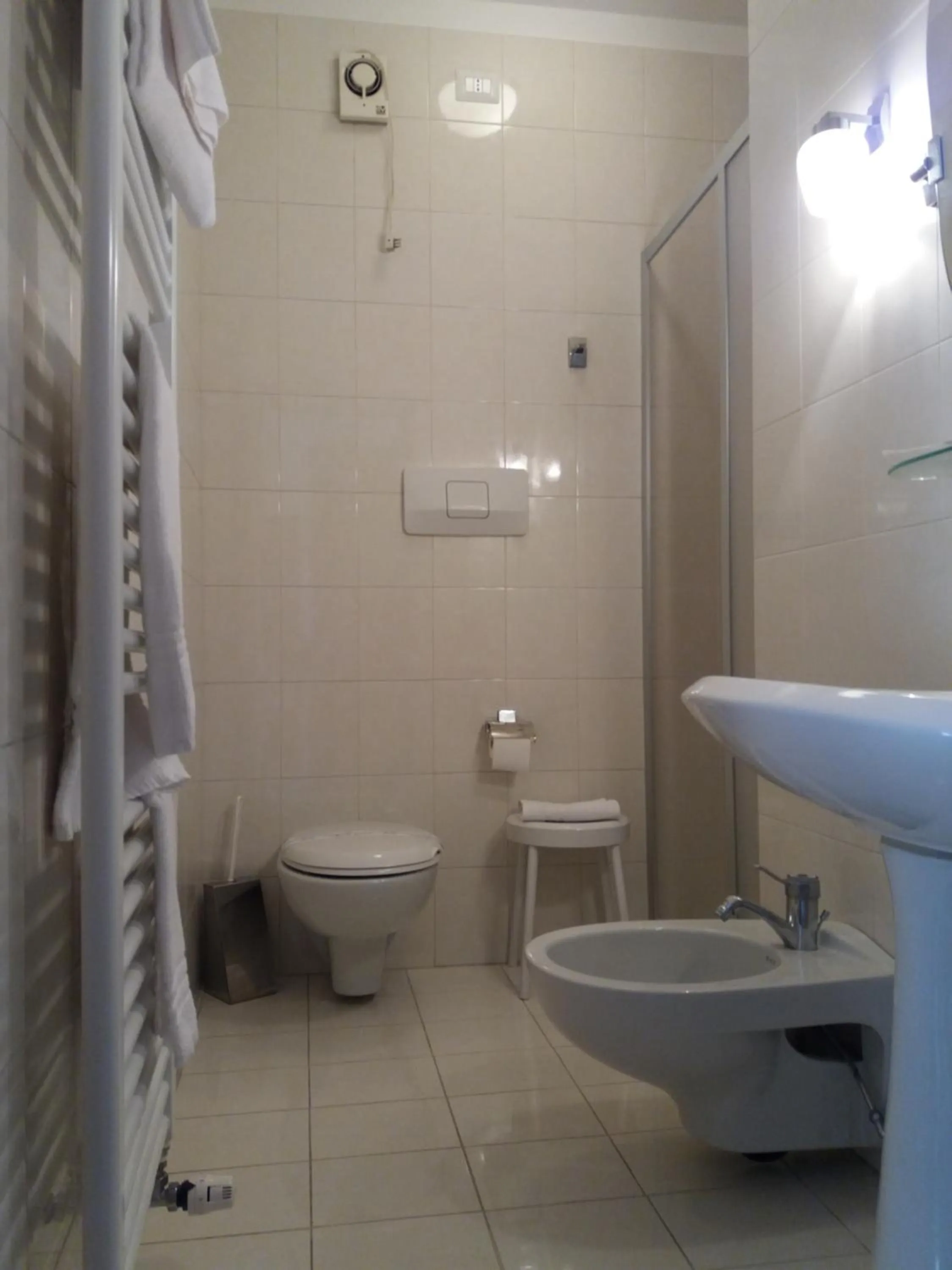 Shower in Hotel Sole Holiday