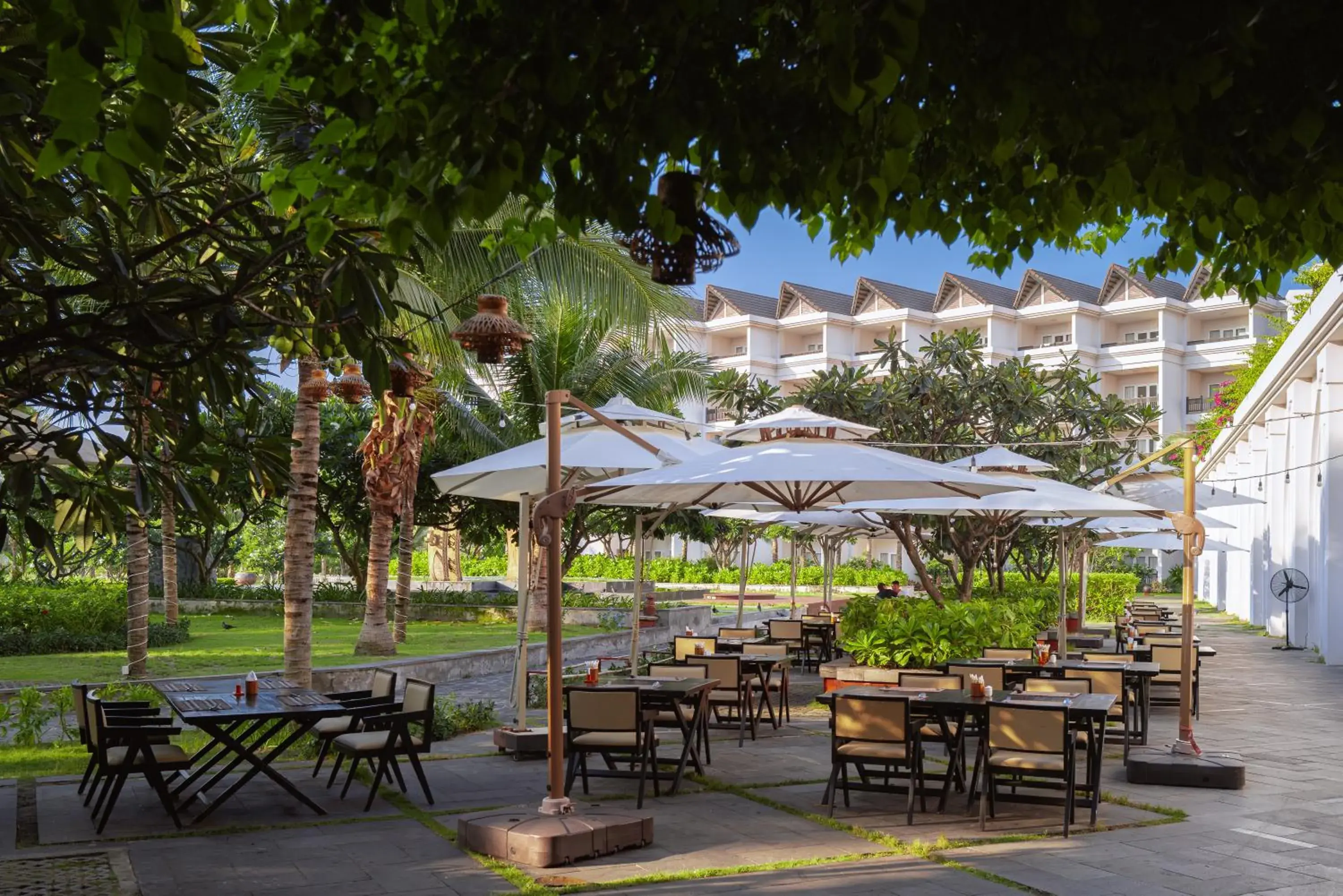 Restaurant/places to eat in Muine Bay Resort Restaurant/places to eat in Muine Bay Resort