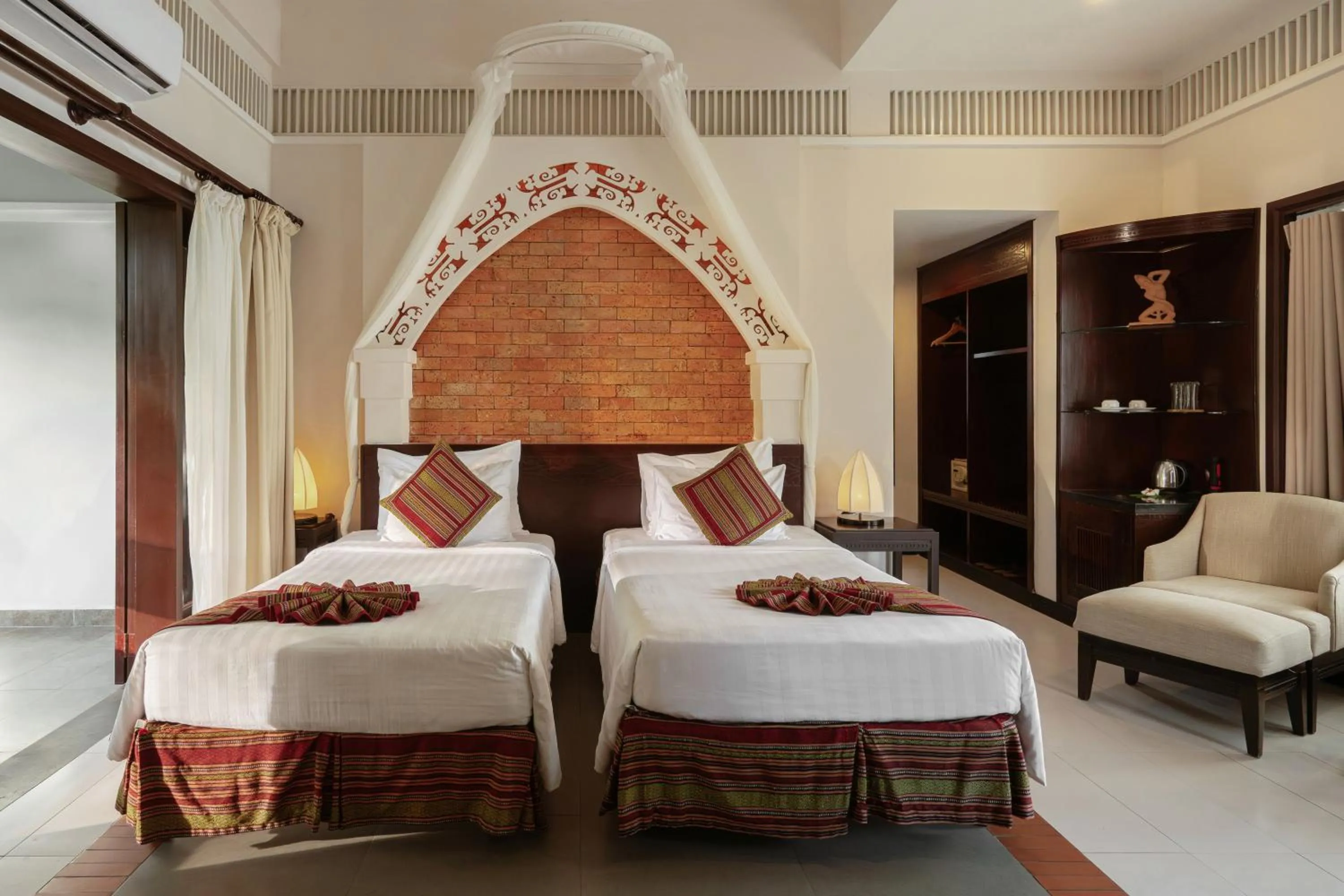 Bedroom, Bed in Muine Bay Resort