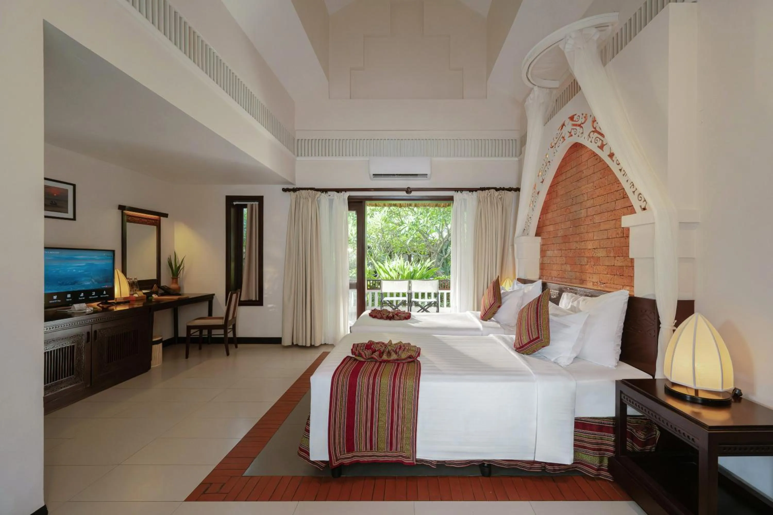 Bedroom, Bed in Muine Bay Resort