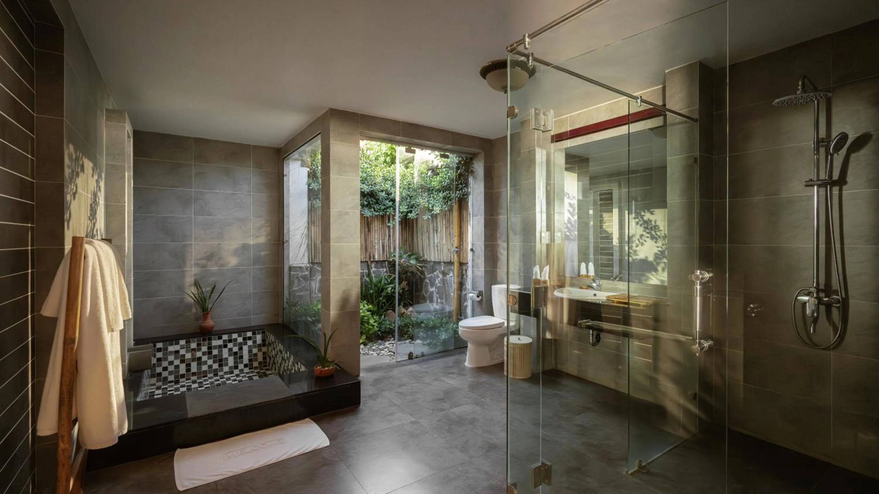 Bathroom in Muine Bay Resort