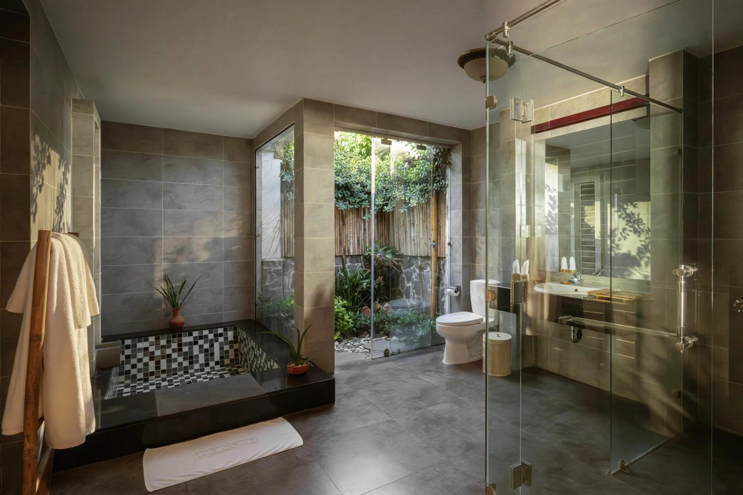 Bathroom in Muine Bay Resort