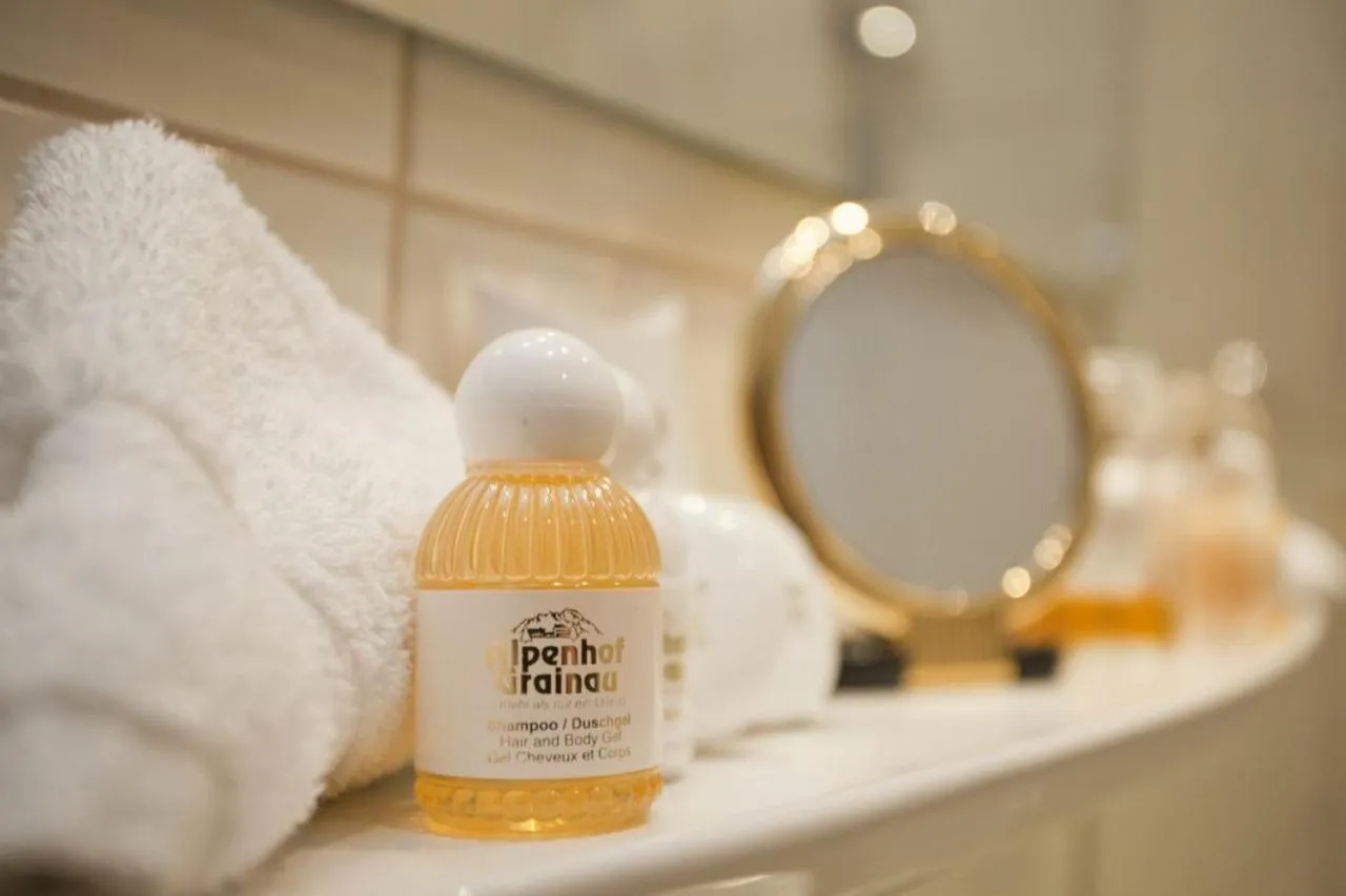 Bathroom in Alpenhof Grainau