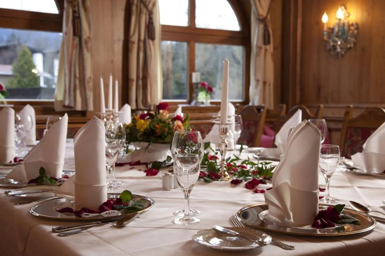 Restaurant/places to eat in Alpenhof Grainau