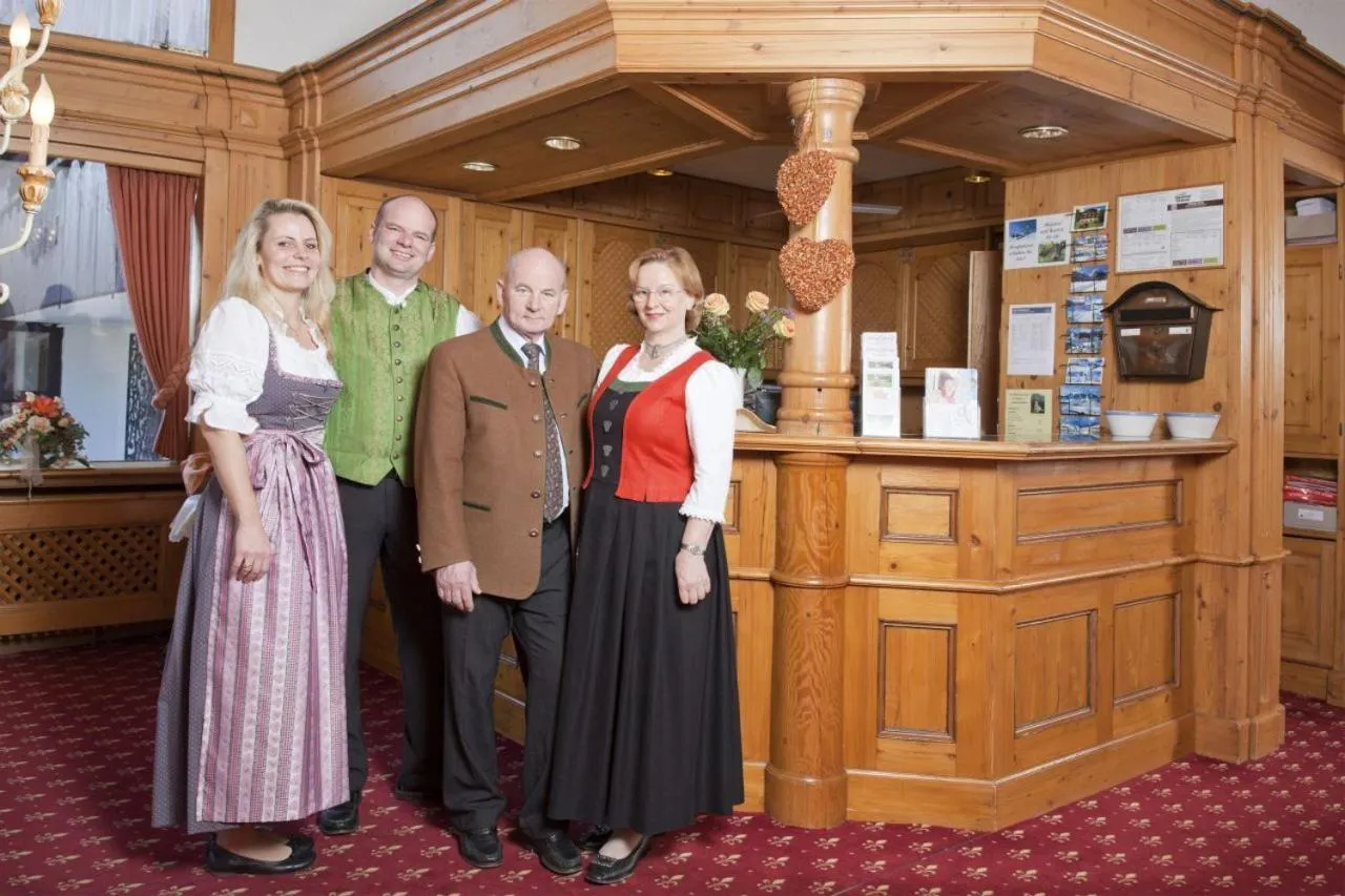 People in Alpenhof Grainau