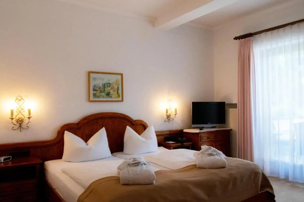 Living room, Bed in Alpenhof Grainau