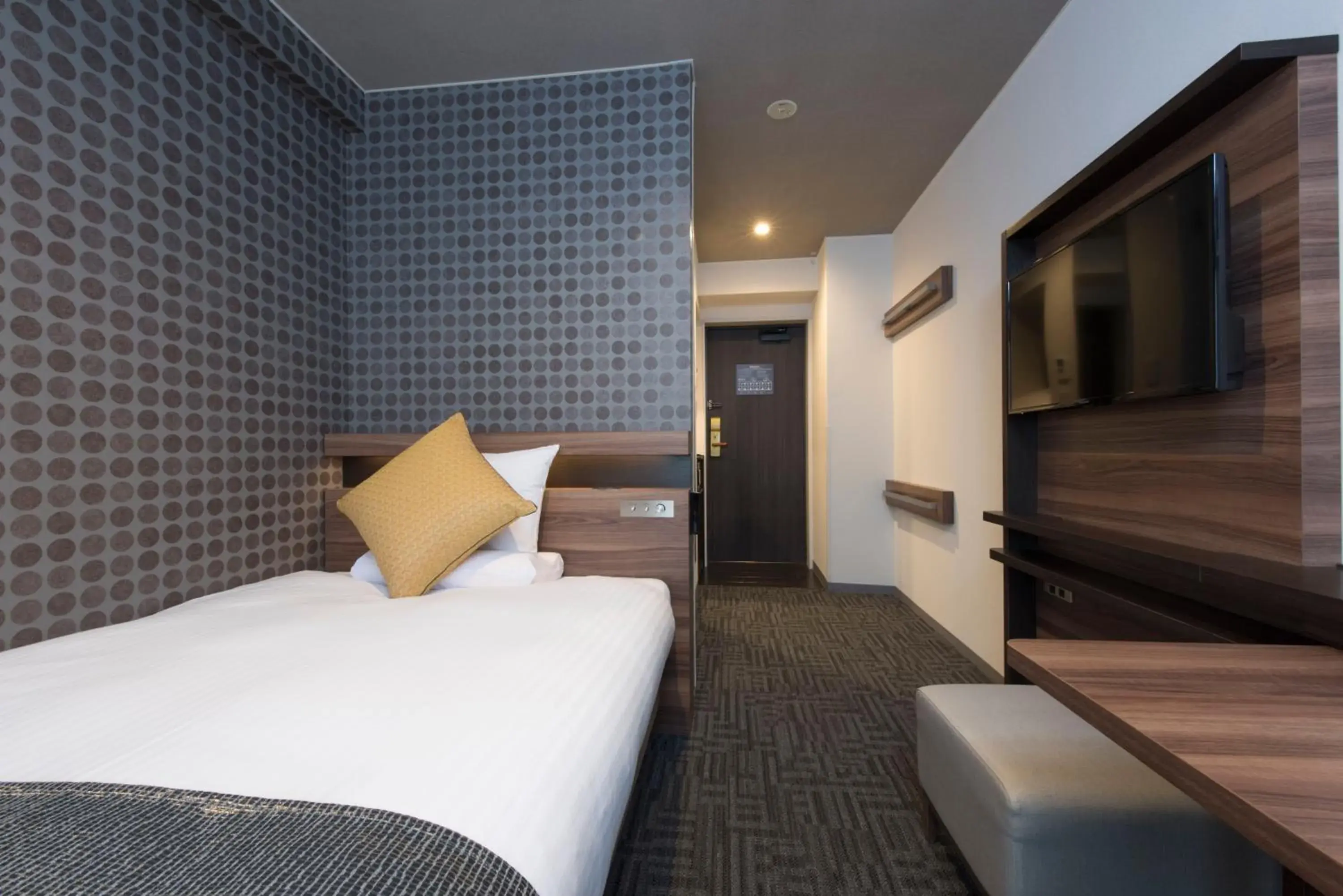 Double Room with Small Double Bed - Smoking in HOTEL MYSTAYS Gotanda Double Room with Small Double Bed - Smoking in HOTEL MYSTAYS Gotanda