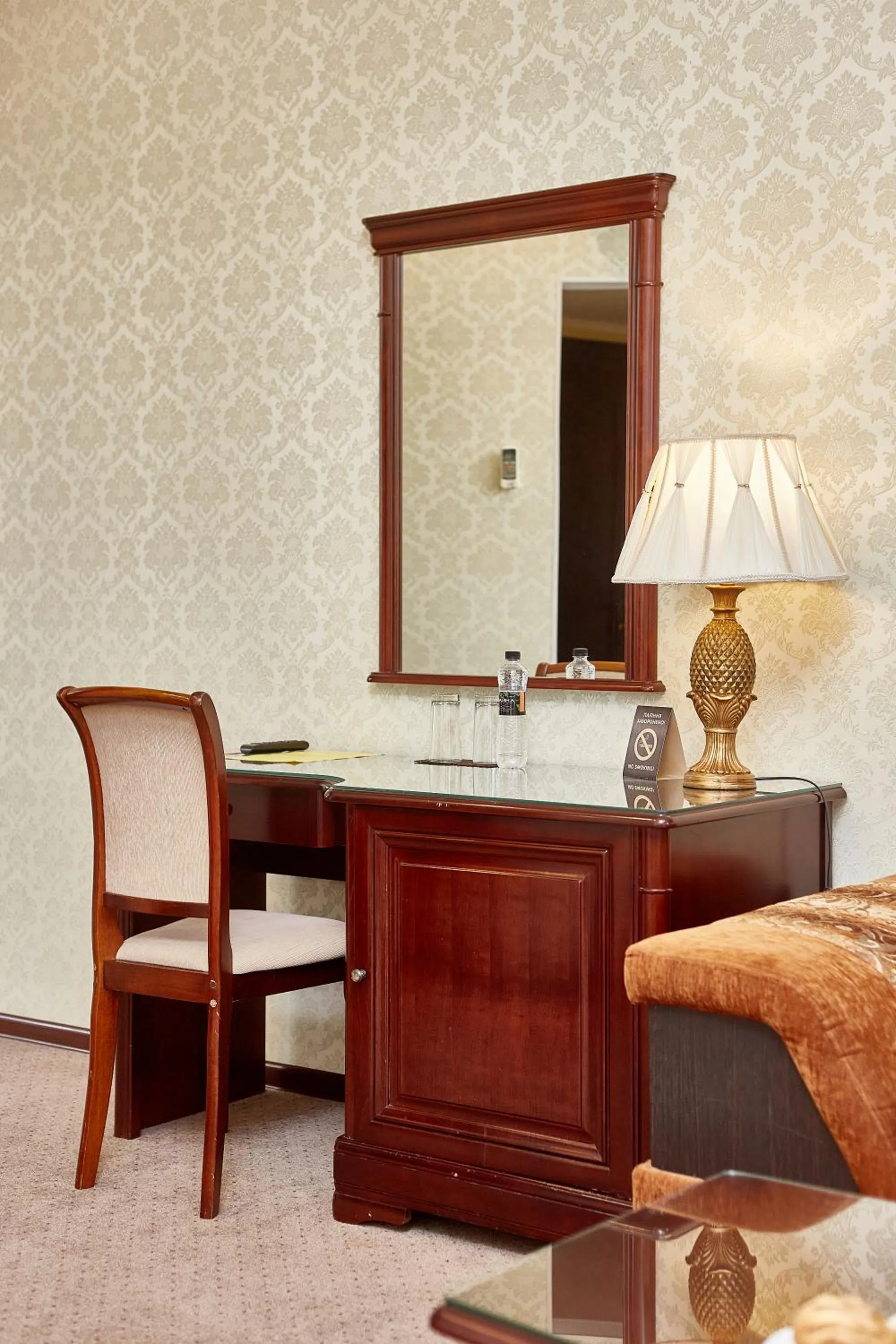 hair dresser in Royal Street Hotel