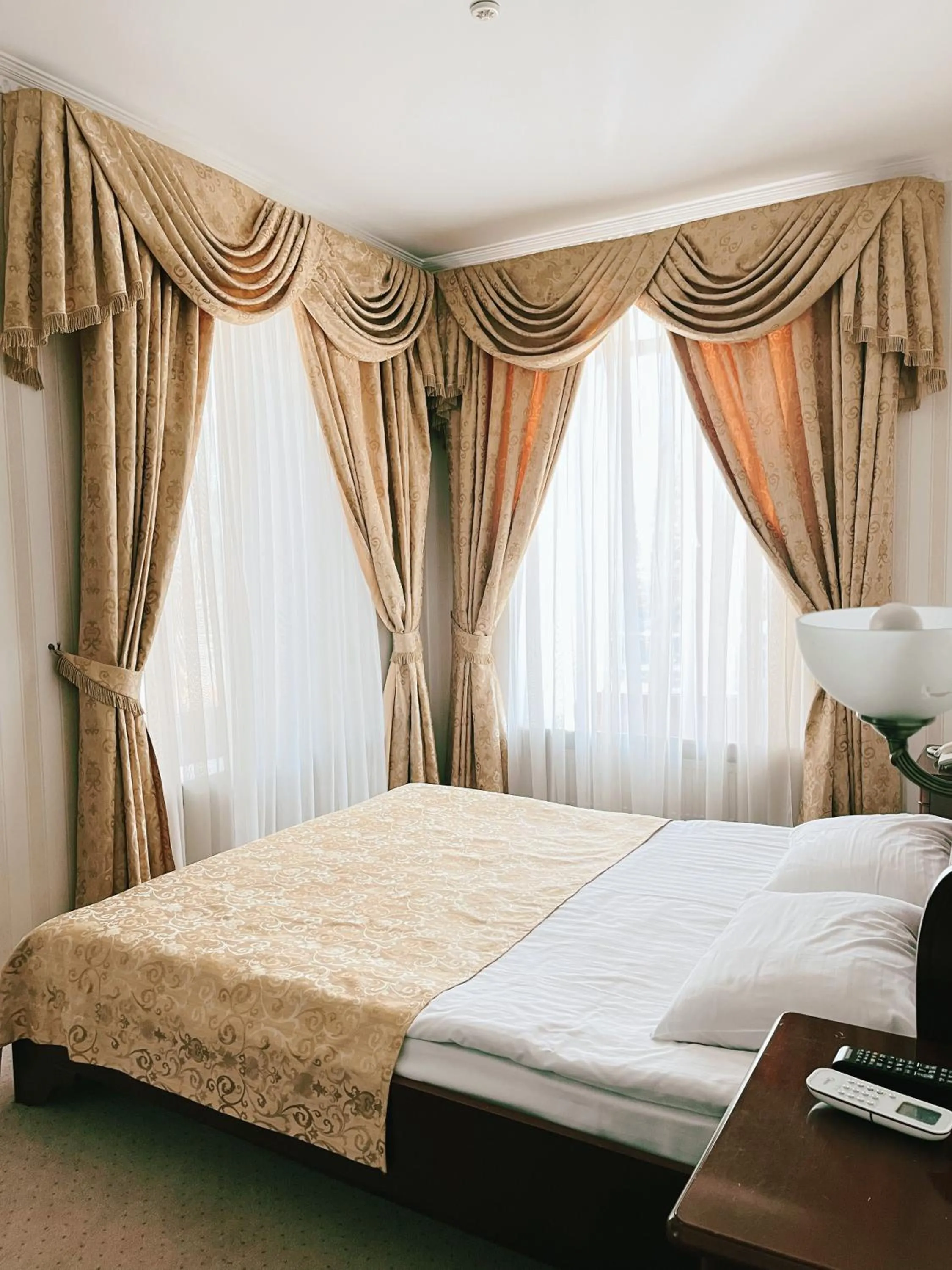 Decorative detail, Bed in Royal Street Hotel