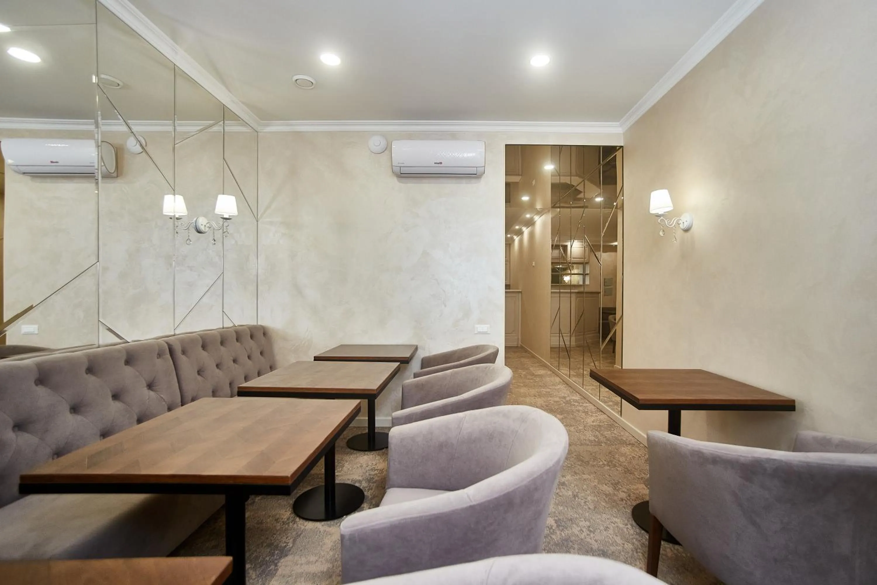 Lobby or reception in Royal Street Hotel