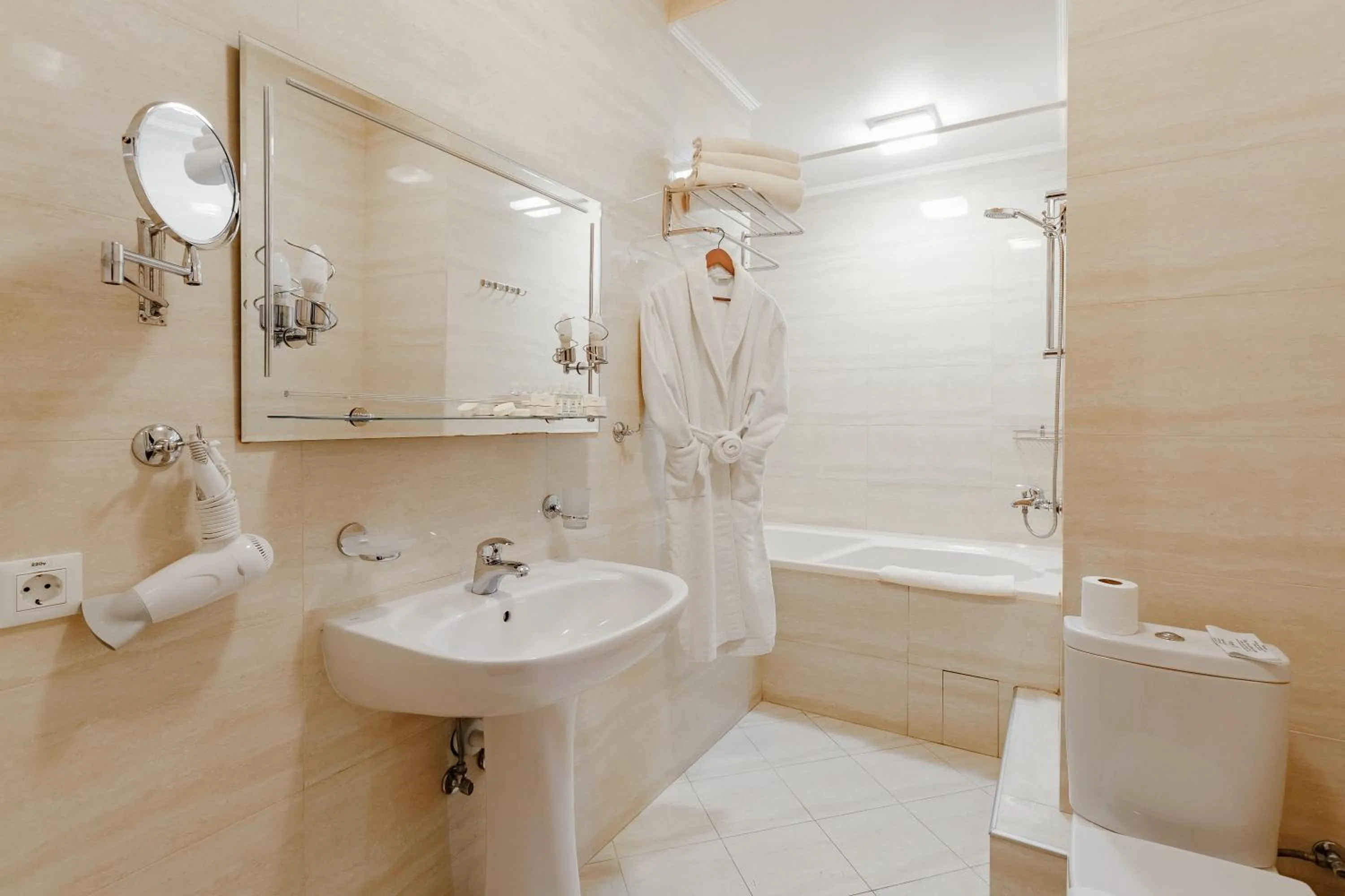 Bathroom in Royal Street Hotel