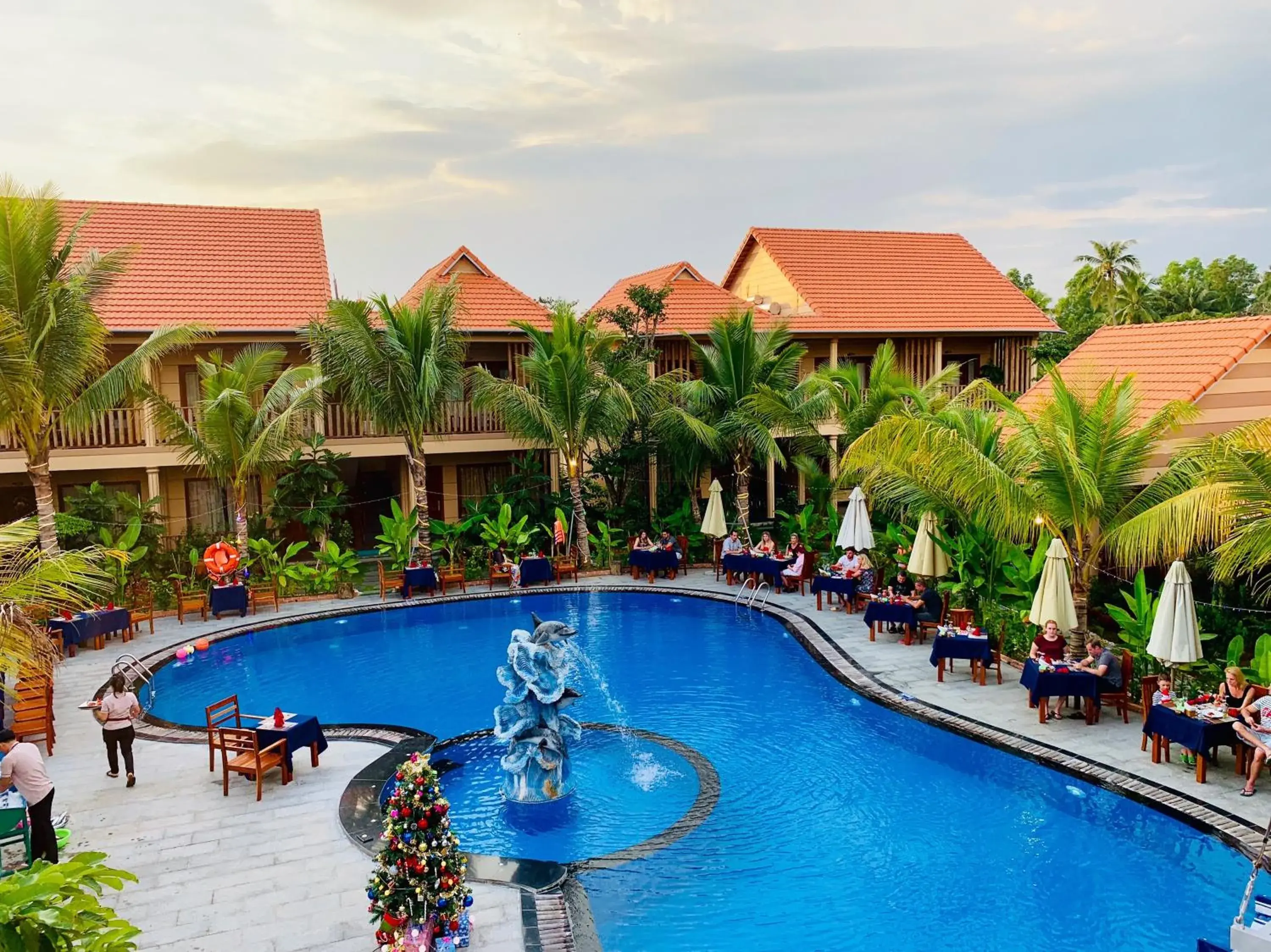 Swimming pool in Golden Topaz Phu Quoc Resort Swimming pool in Golden Topaz Phu Quoc Resort