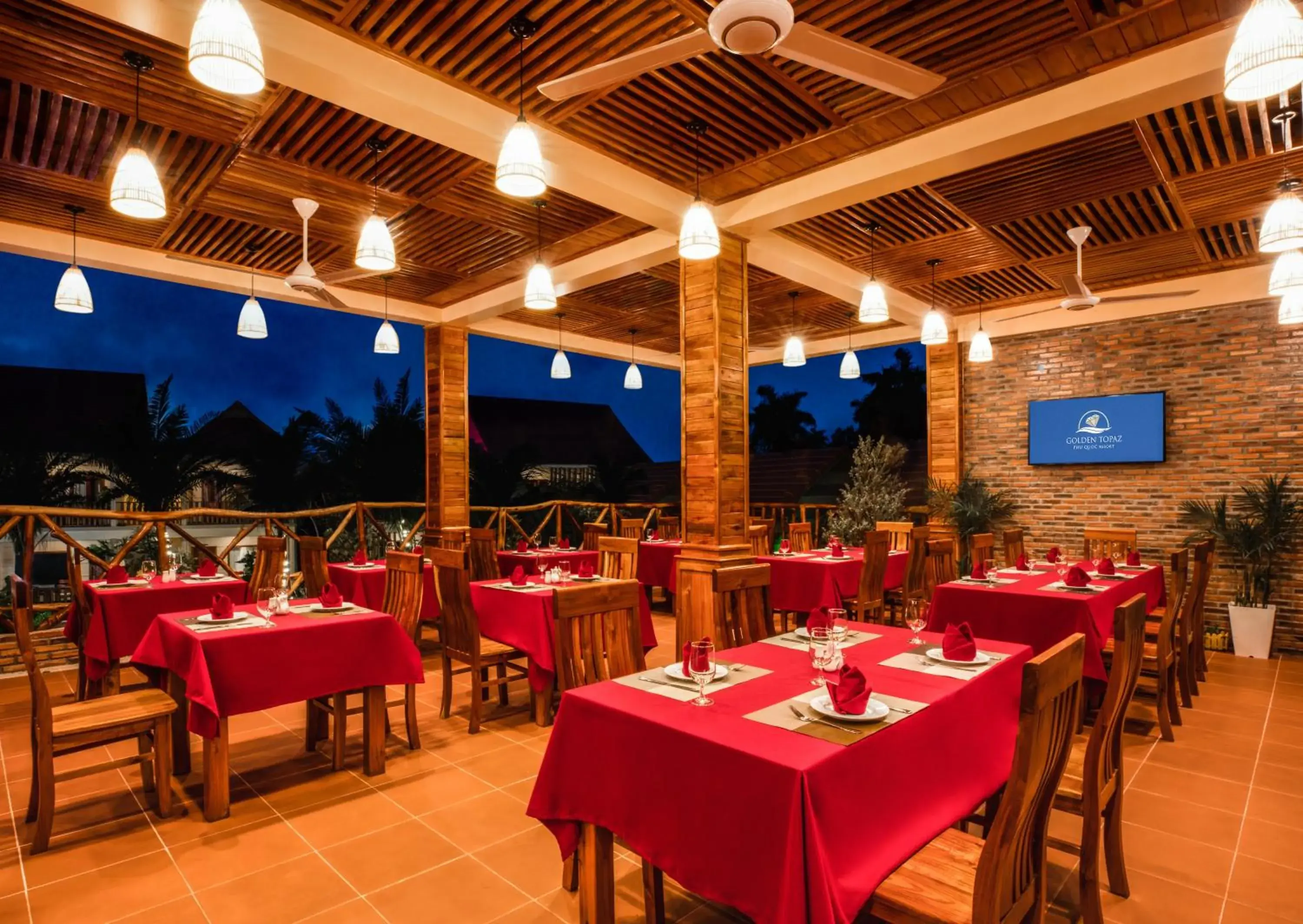 Restaurant/places to eat in Golden Topaz Phu Quoc Resort Restaurant/places to eat in Golden Topaz Phu Quoc Resort